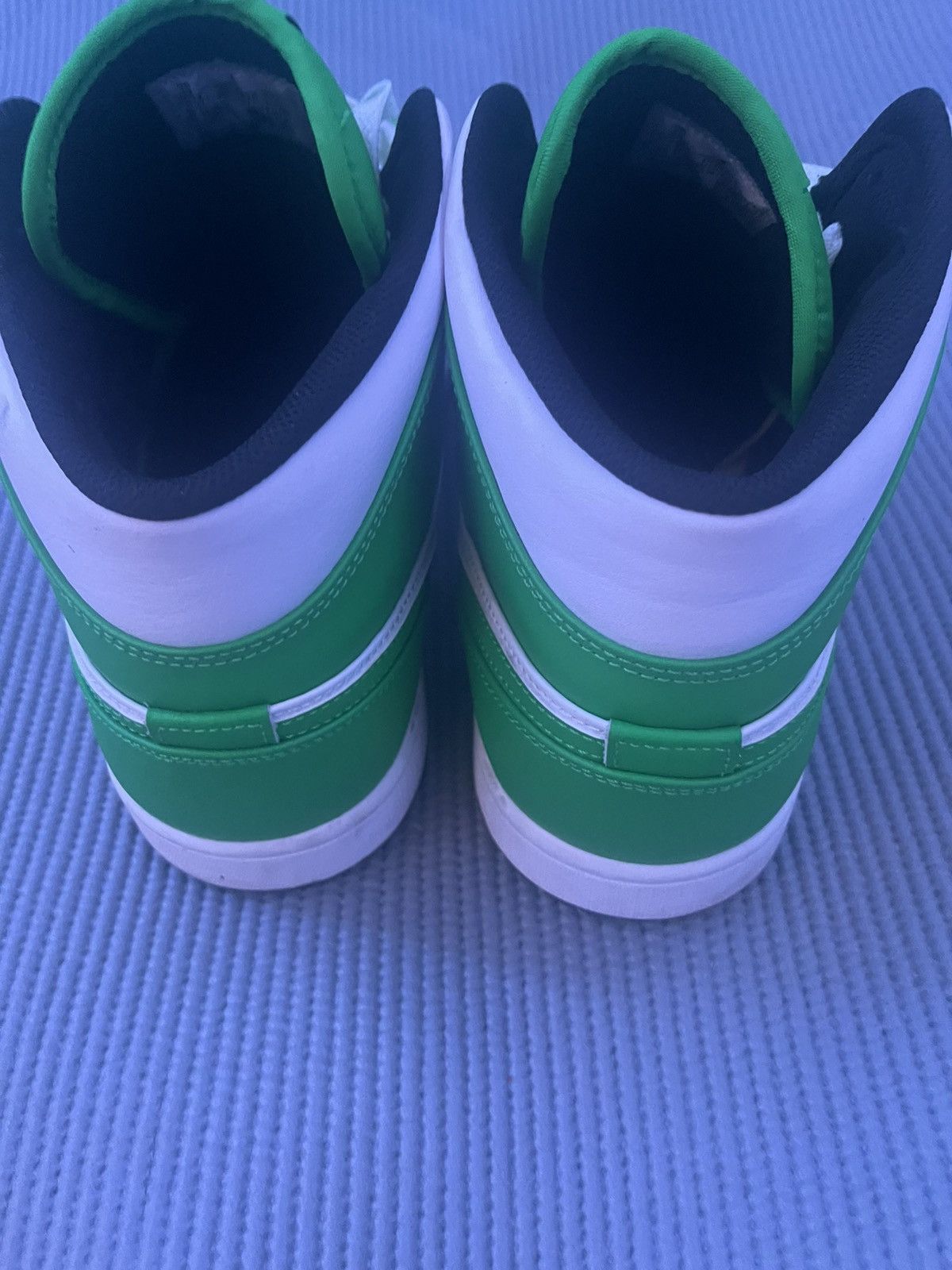 Jordan Brand Jordans 1 size 13 lucky green Size US 13 / EU 46 - 3 Thumbnail