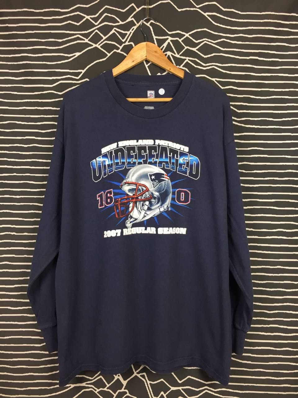 NFL × Sports Specialties × Vintage New England Patriots NFL Undefeated 2007 Regular Season Tee Size US XL / EU 56 / 4 - 2 Thumbnail