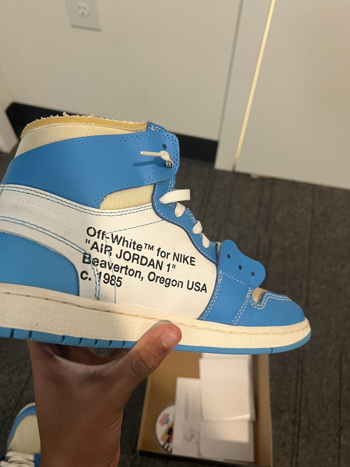 Jordan Brand × Nike × Off-White Air Jordan 1 x Off-White NRG UNC University Blue Size US 11.5 / EU 44-45 - 10 Thumbnail
