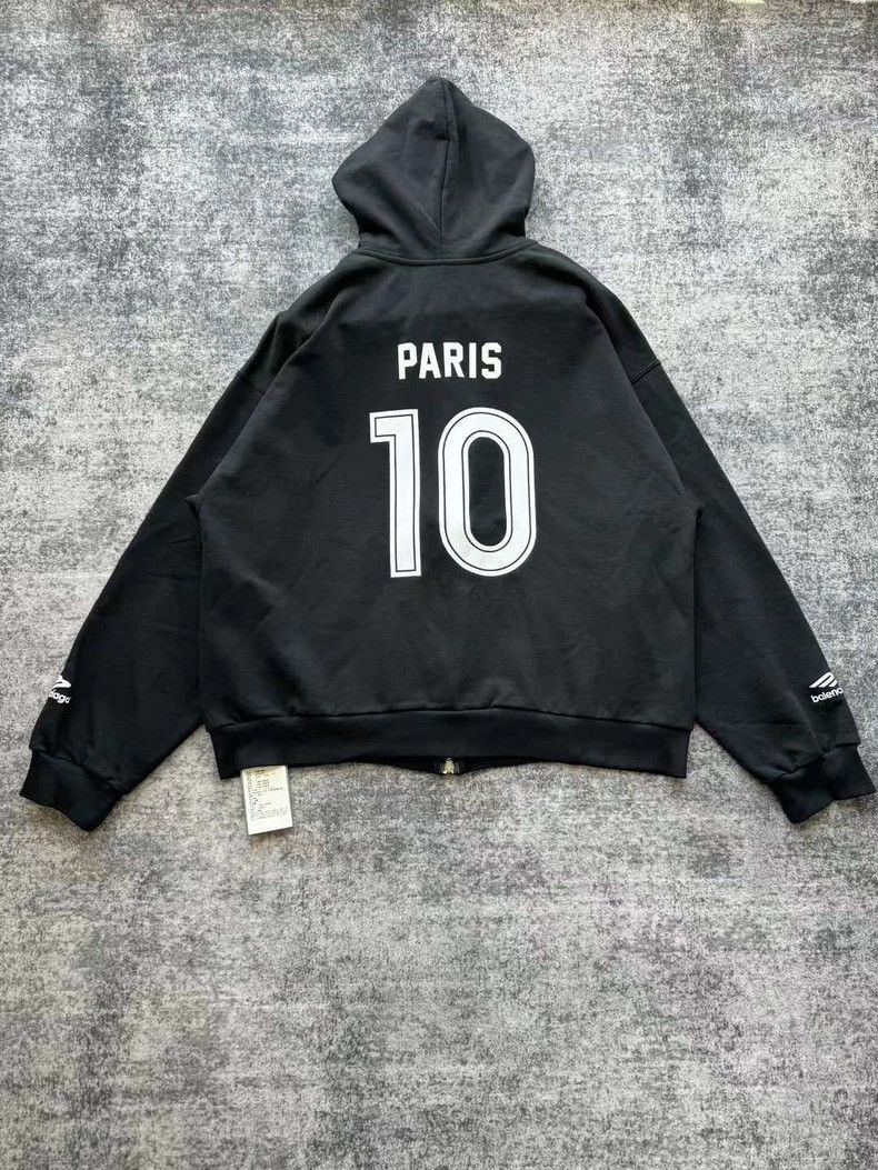 Balenciaga Balenciaga Manchester United Soccer Zipper Jacket Size US S / EU 44-46 / 1 - 2 Thumbnail