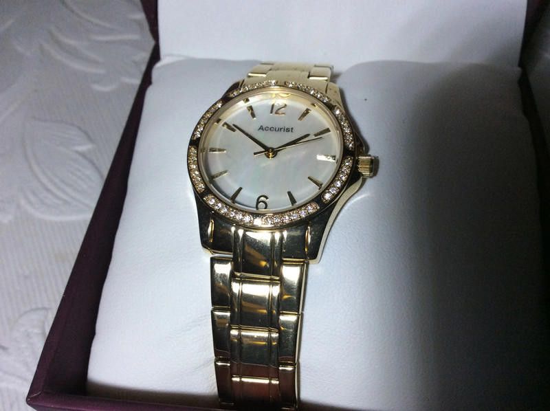 Designer Accurist ladies gold bracelet watch Size ONE SIZE - 2 Thumbnail