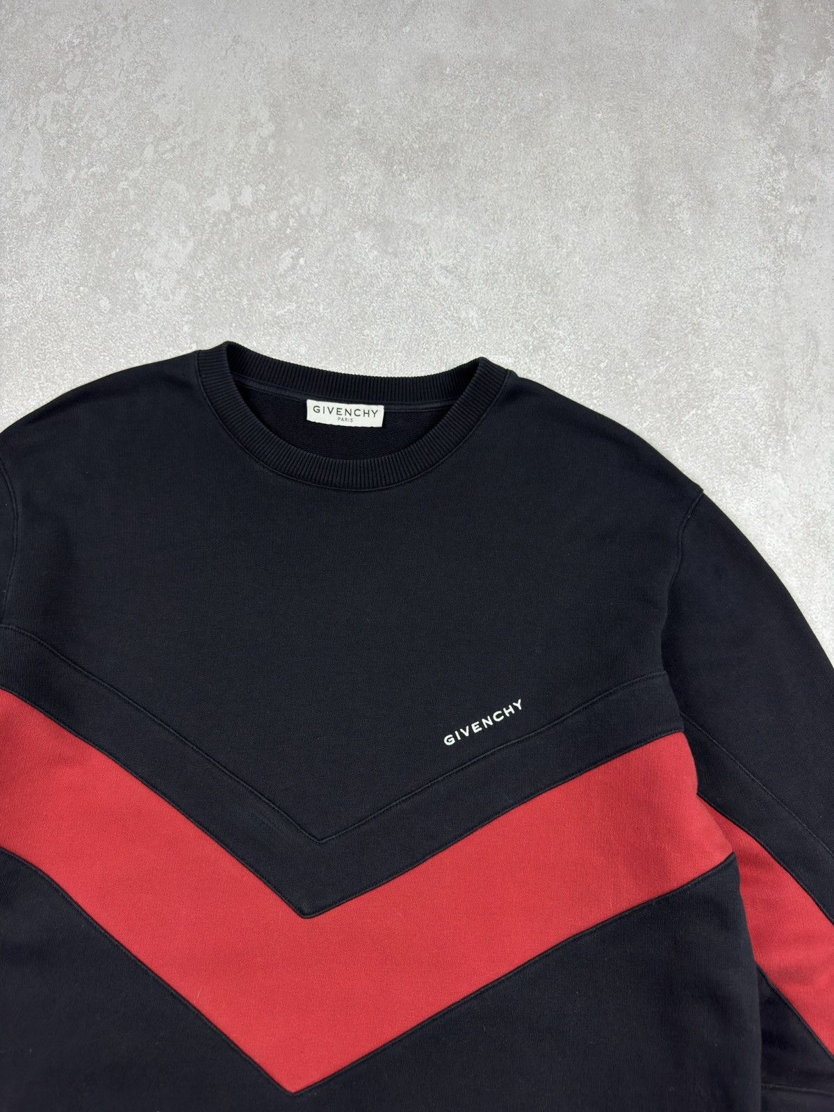Givenchy Givenchy Band Insert Crew Neck Black/Red Sweatshirt size M Size US M / EU 48-50 / 2 - 3 Thumbnail