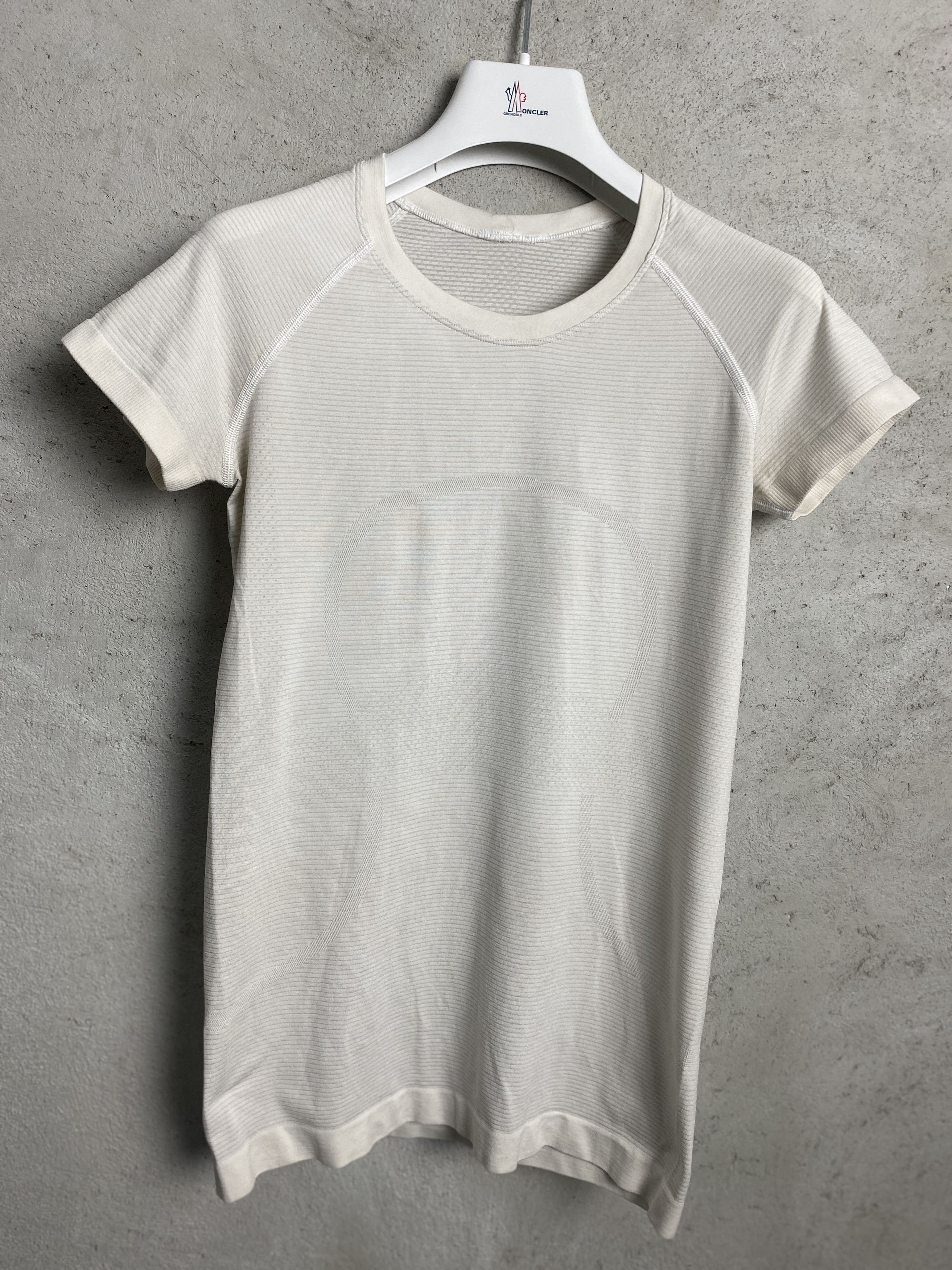 Lululemon Lululemon Swiftly Tech t-shirt tee yoga pilates gym Size S / US 4 / IT 40 - 1 Thumbnail