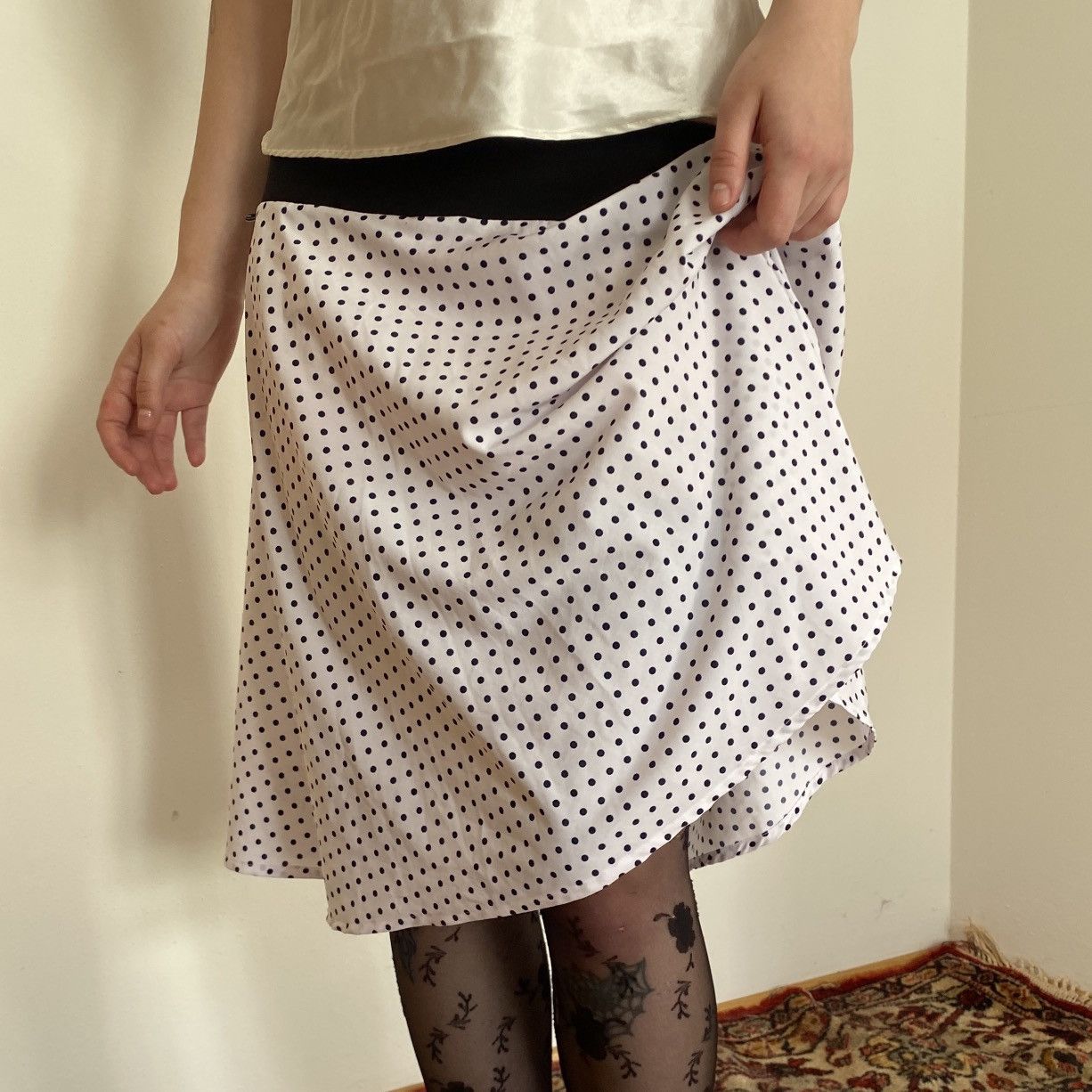 Vintage Vintage dotted midi skirt Size 27" / US 4 / IT 40 - 1 Thumbnail