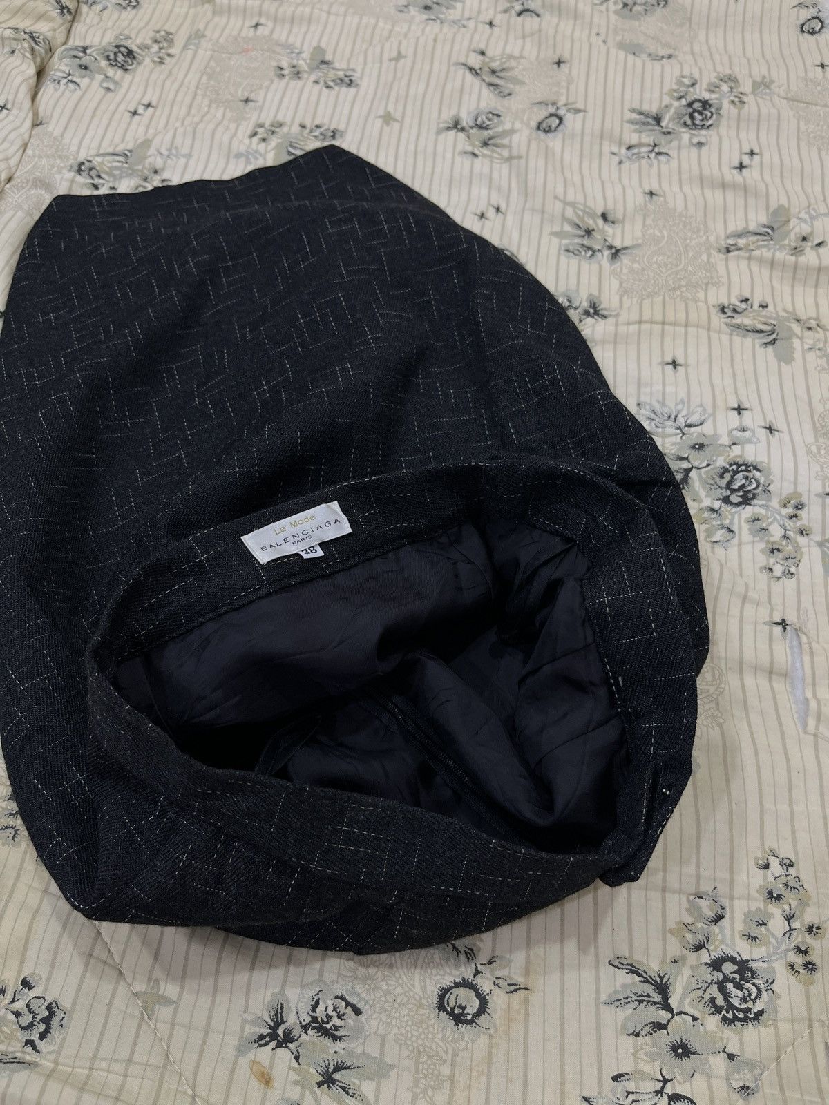 Balenciaga 🔥🔥🔥STEALS BALENCIAGA SKIRTS Size 24" / US 00 / IT 34 - 7 Thumbnail