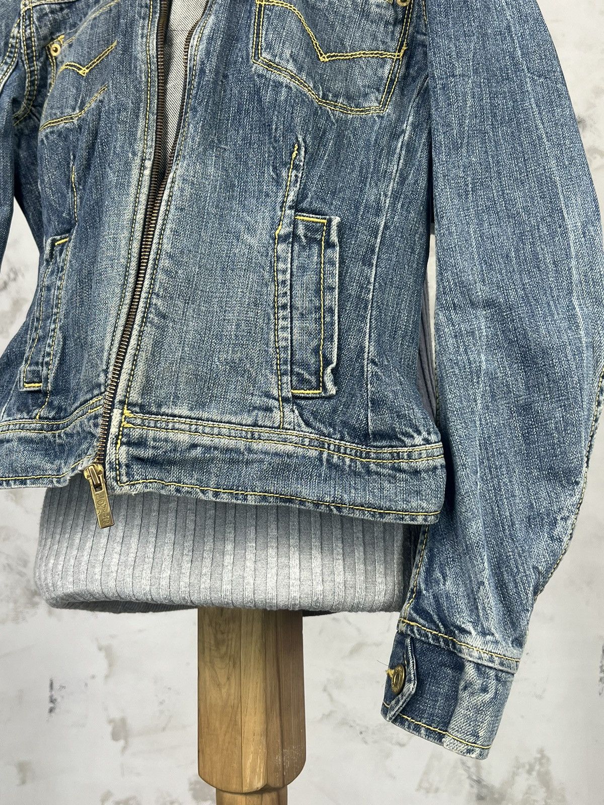 Levi's Vintage Levis Jeans Jacket Size XS - S Size S / US 4 / IT 40 - 4 Thumbnail
