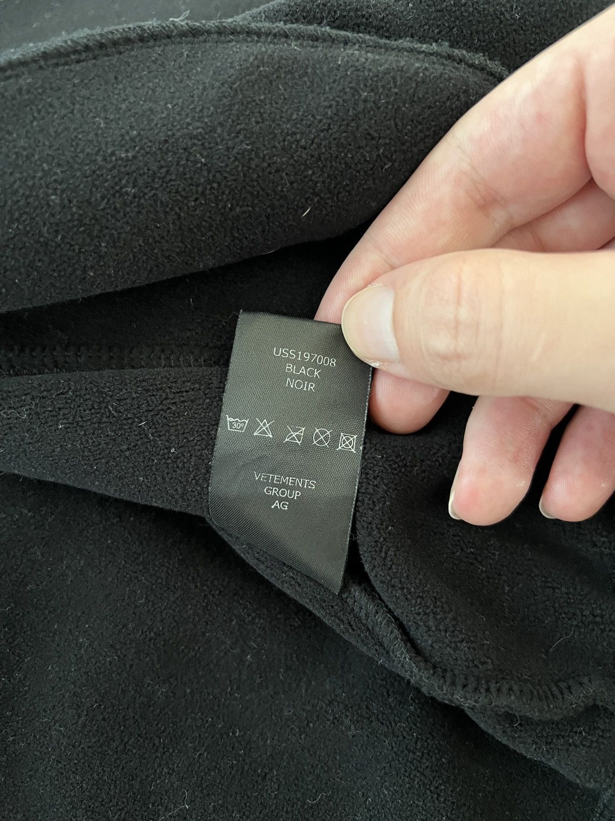 Vetements *RARE* Vetements SS19 Black Gimp Mask Bullet Fleece Hoodie Size US M / EU 48-50 / 2 - 15 Thumbnail