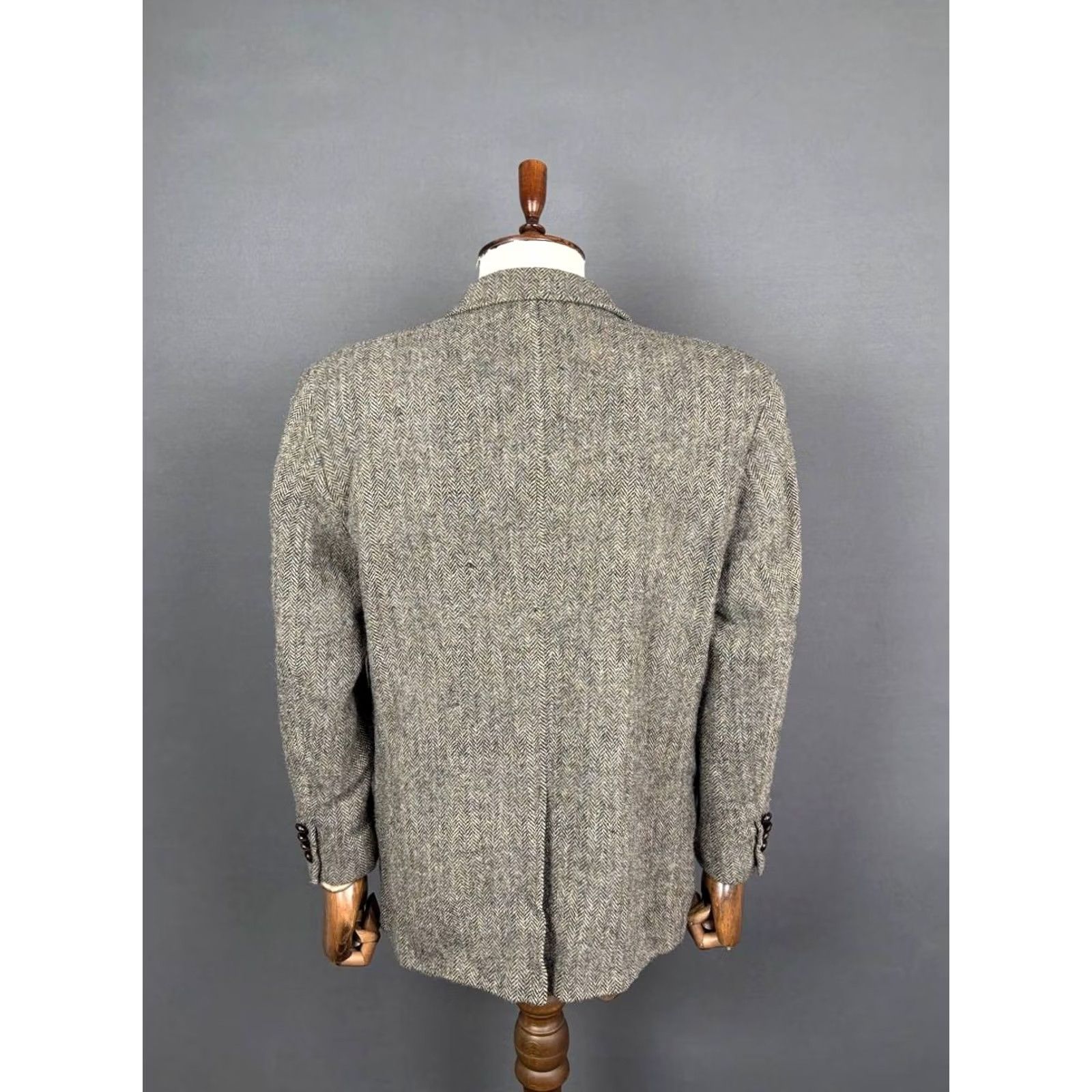 Harris Tweed Harris Tweed Mens Blazer Size 46 Gray Wool Long Sleeve Front Button Size US XXL / EU 58 / 5 - 2 Thumbnail