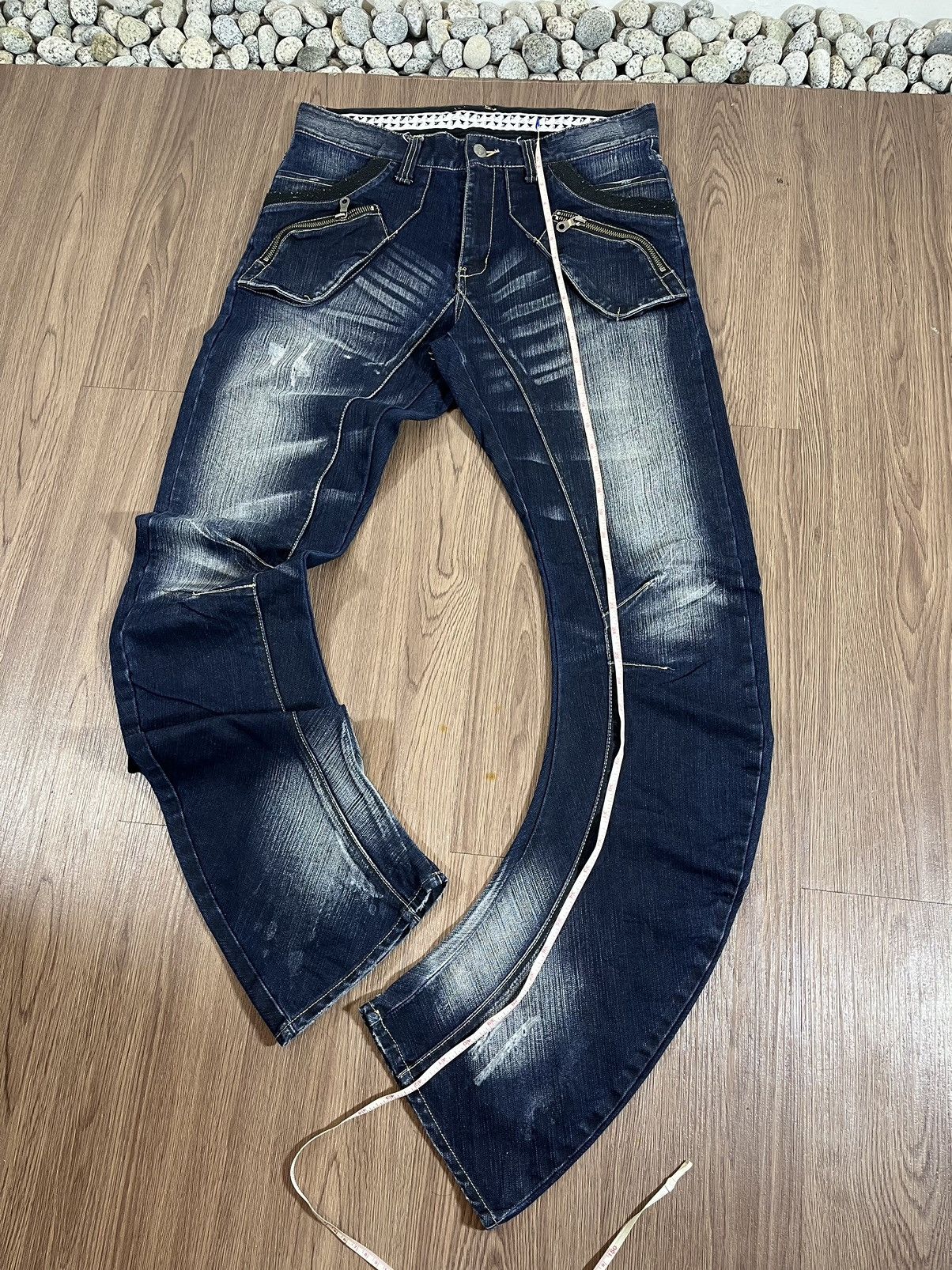 PPFM PPFM Curved Arch Distressed Denim Jeans Size US 33 - 20 Thumbnail