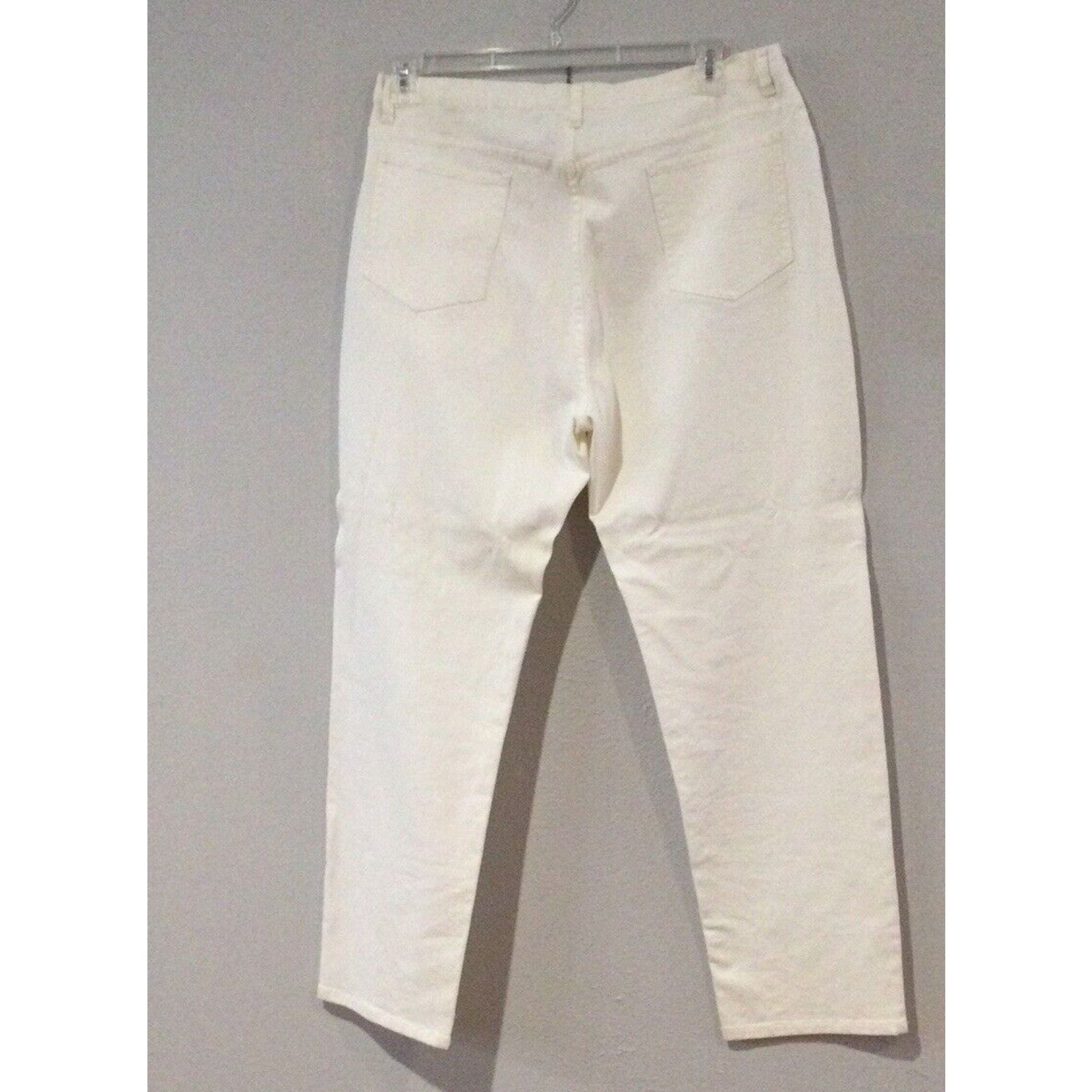 Chicos Chicos Design White Denim Button Front Jeans 3/XL/16 NWT Size 38" / US 16 / IT 52 - 6 Thumbnail