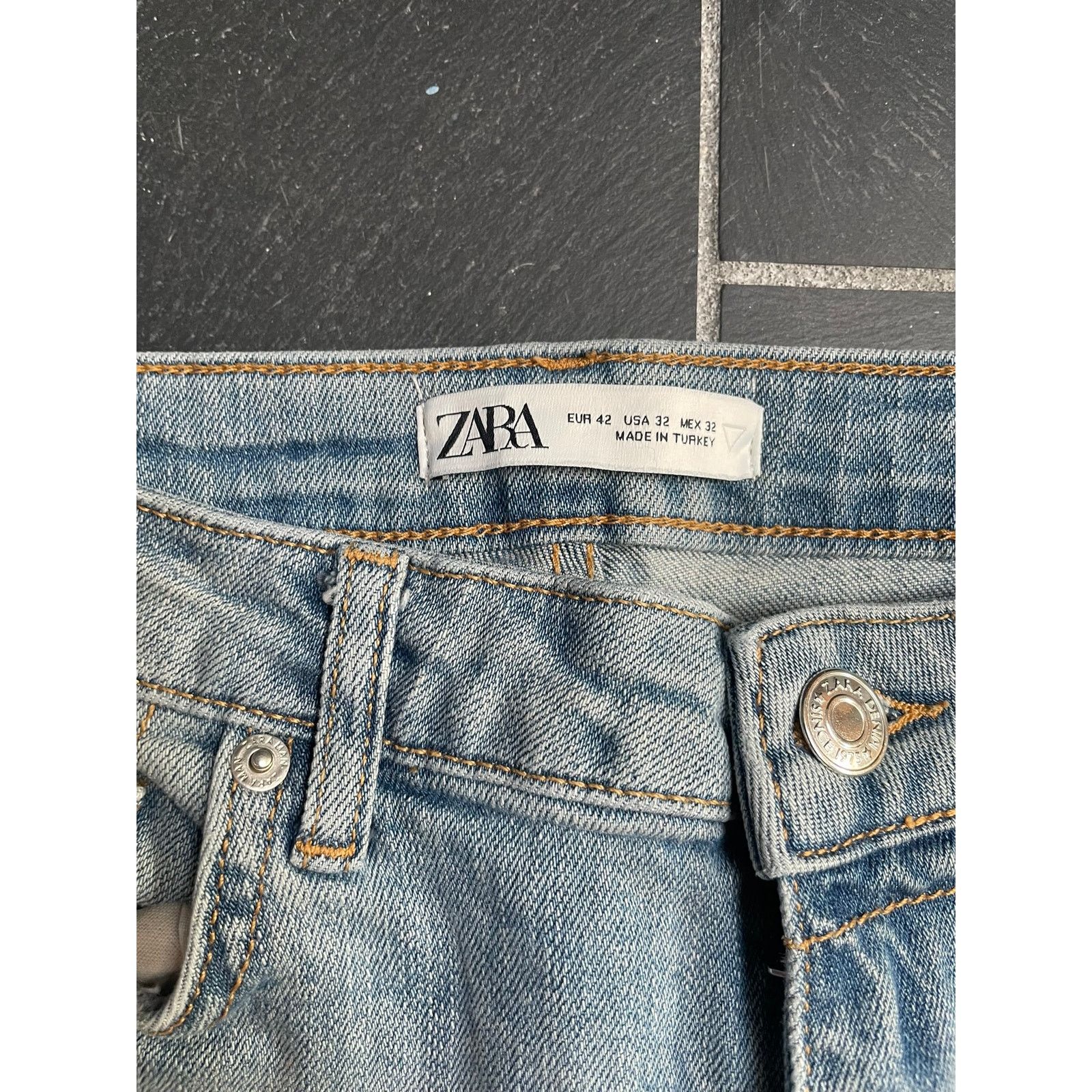 Zara Light Blue Denim Distressed Jeans Size 32 ZARA Size US 32 / EU 48 - 3 Thumbnail