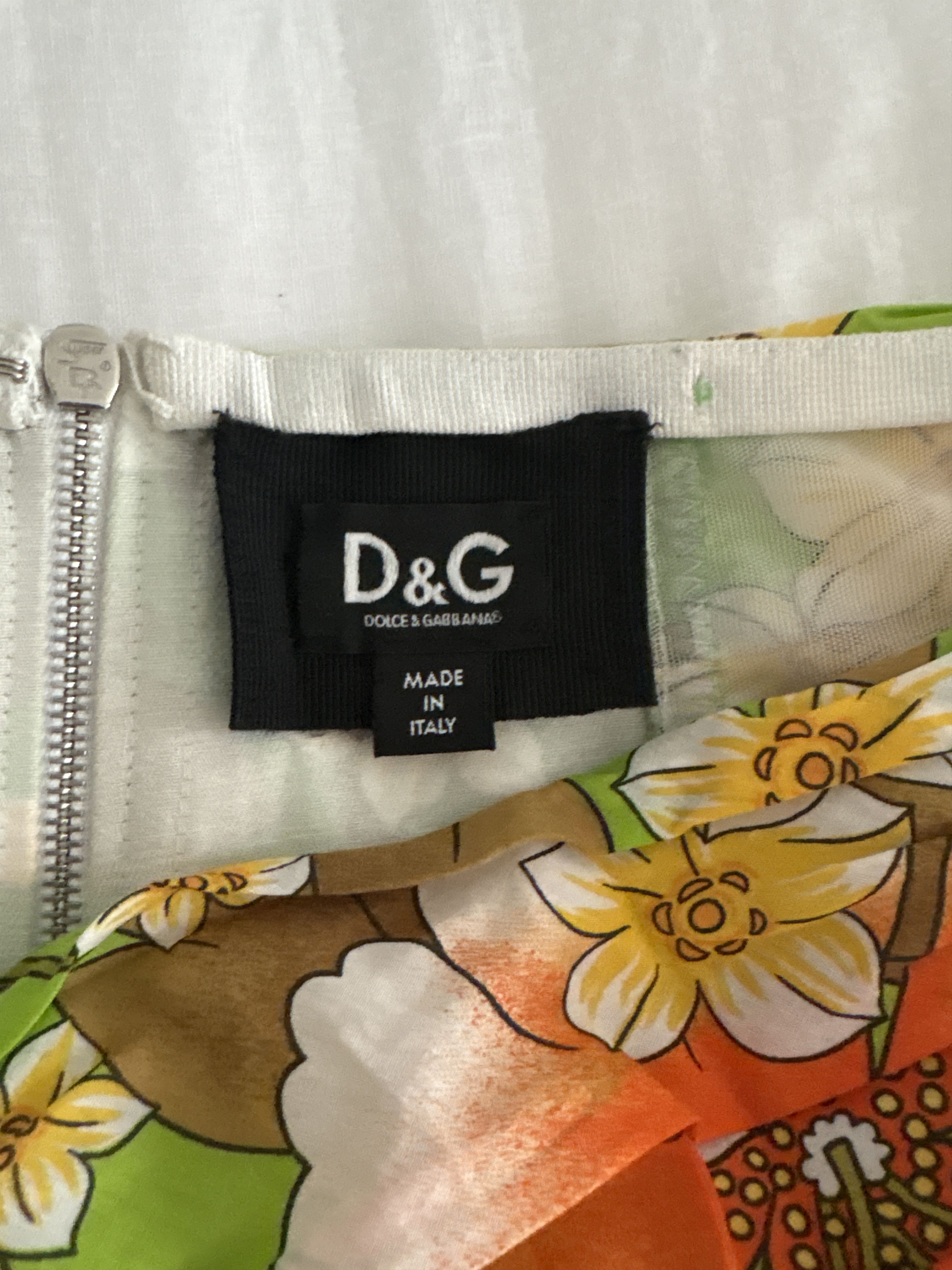 Dolce & Gabbana D&G ruched floral miniskirt Size 27" / US 4 / IT 40 - 3 Thumbnail