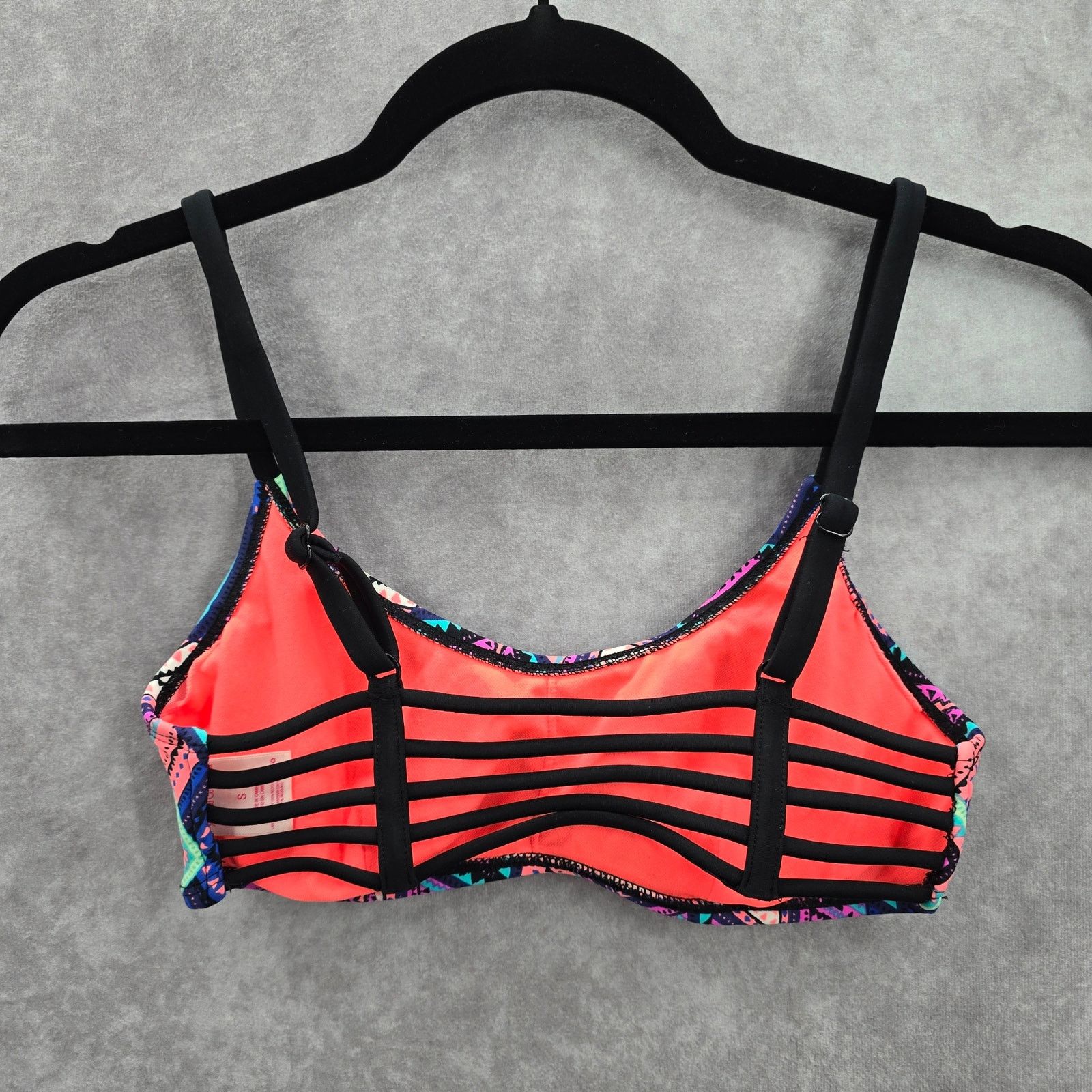 Other Xhilaration Black Geometric Padded Strap Bikini Top Small Size ONE SIZE - 5 Thumbnail