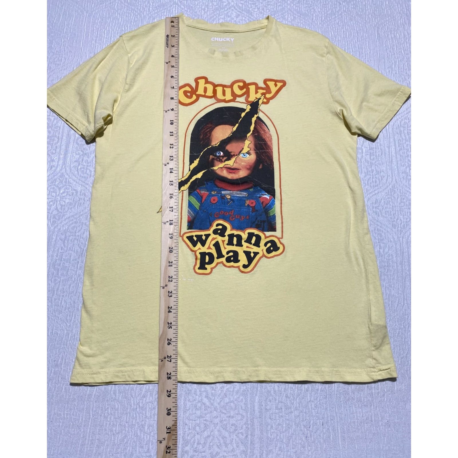 Vintage Chucky Shirt Mens Small Yellow Wanna Play Horror Movie Graphic Tee T-Shirt Size US S / EU 44-46 / 1 - 6 Thumbnail