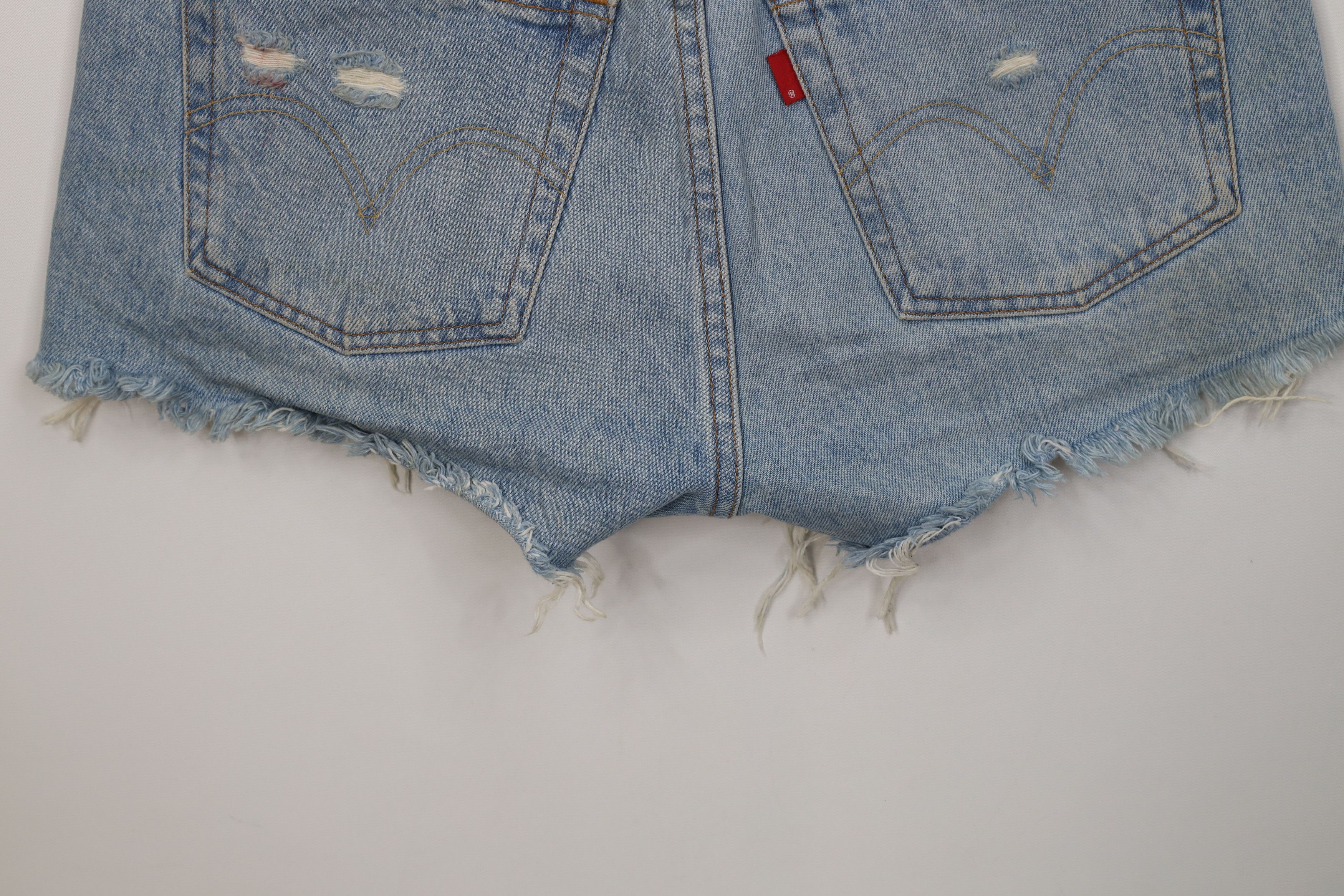 Levi's Vintage Y2K Levis 501xx Button Fly Original Denim Shorts Size 25" / US 0 / IT 36 - 13 Thumbnail