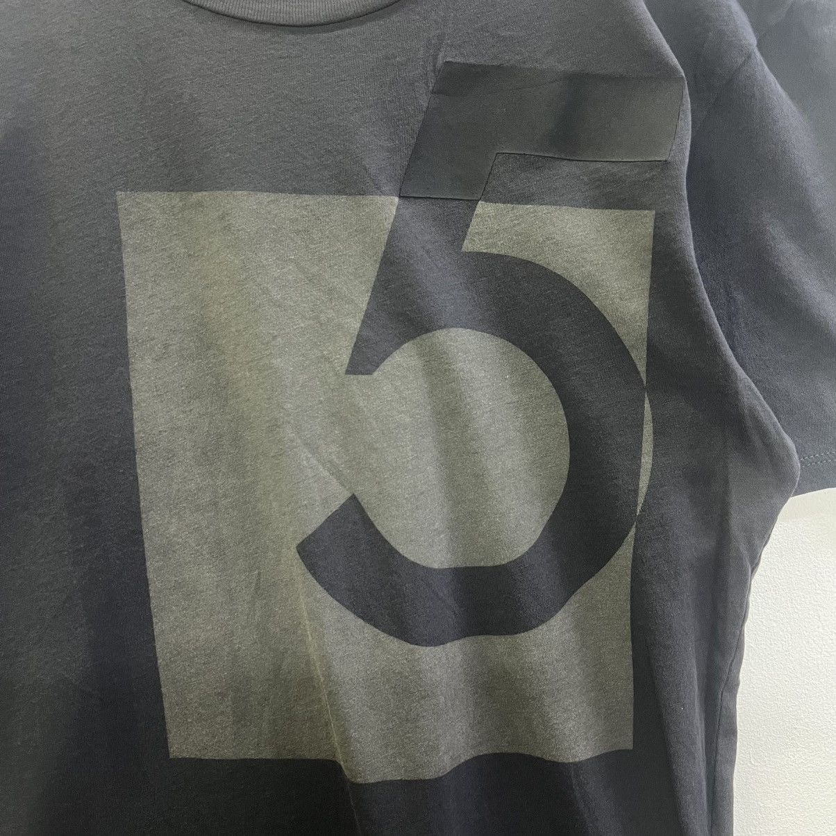 Armani Exchange ARMANI EXCHANGE 5th Anniversary JAPAN Commemorative Tshirt Size US S / EU 44-46 / 1 - 6 Thumbnail