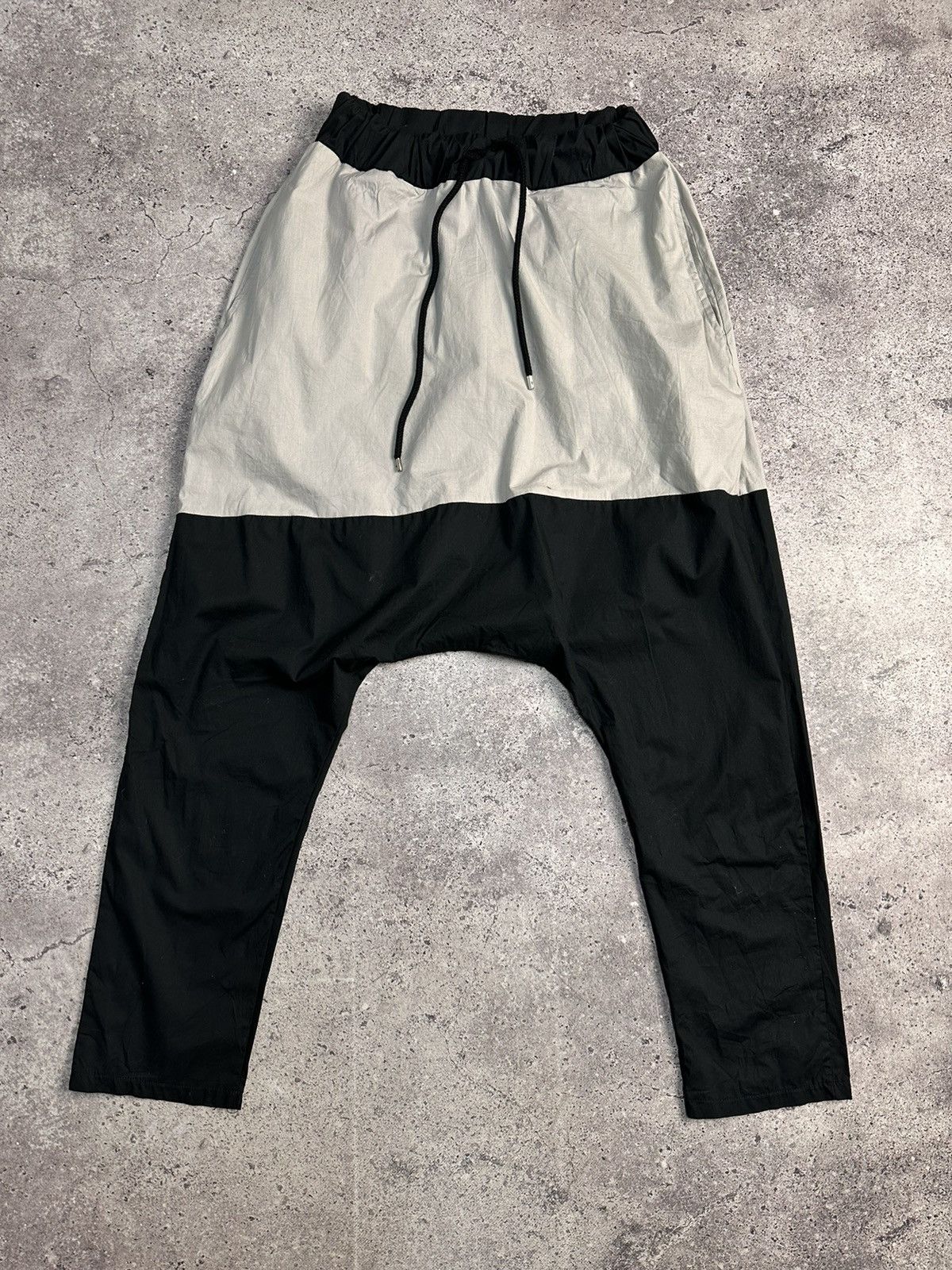 image of Avant Garde Rundholz Unisex Splatter Painted Drop Crotch Pants Trousers in Black, Men's (Size 32)