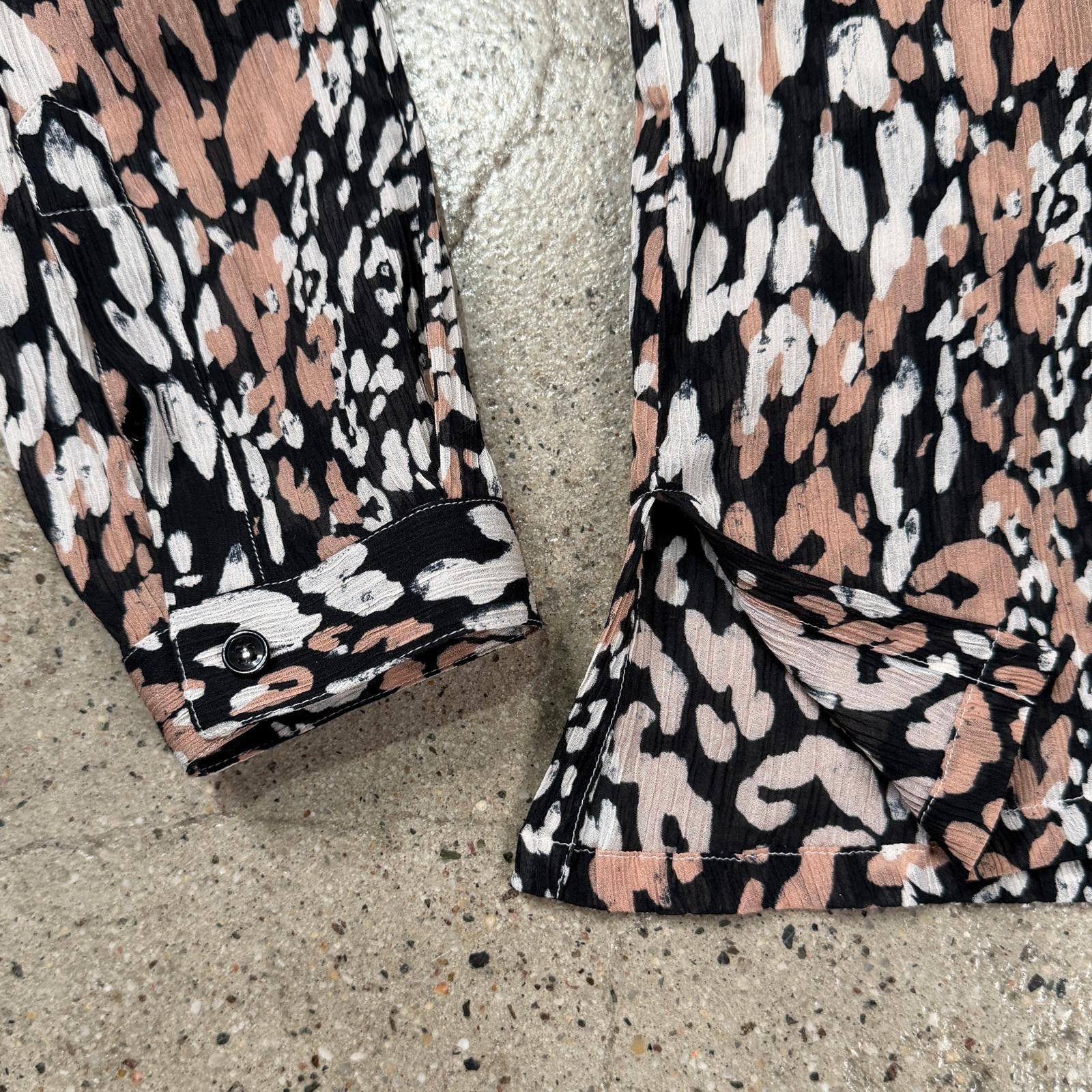 Saint Laurent Paris Saint Laurent Cheetah Shirt Size US M / EU 48-50 / 2 - 4 Thumbnail