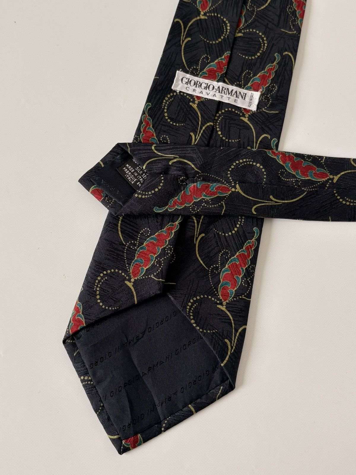 Giorgio Armani GEORGIO ARMANI CRAVATTE VINTAGE SILK RED AND BLACK TIE ITALY Size ONE SIZE - 5 Thumbnail