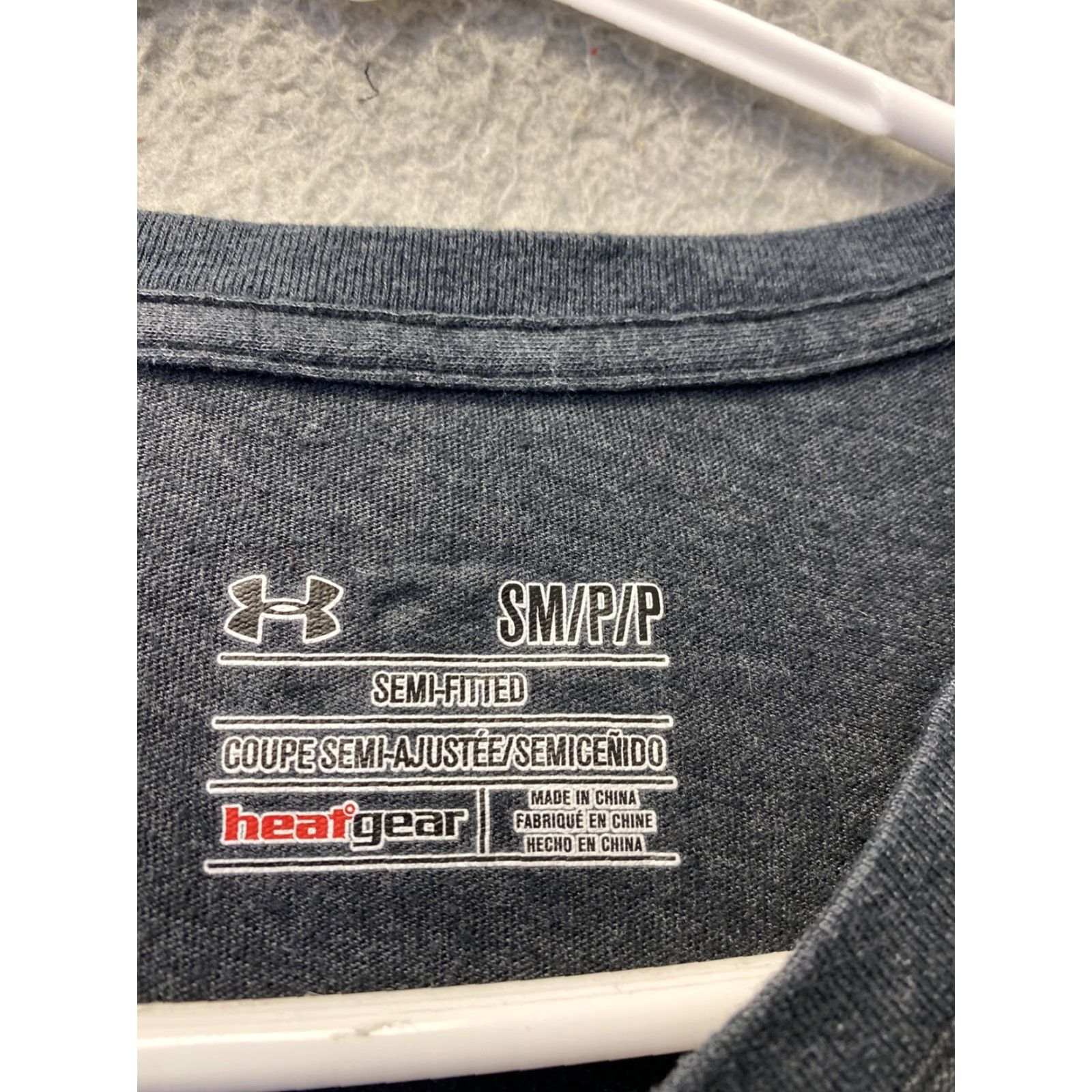 Under Armour Under Armour Threadborne Shirt Women Gray V-Neck Short Sleeve Small Regular Athletic CrossFit Gym Running Size S / US 4 / IT 40 - 3 Thumbnail