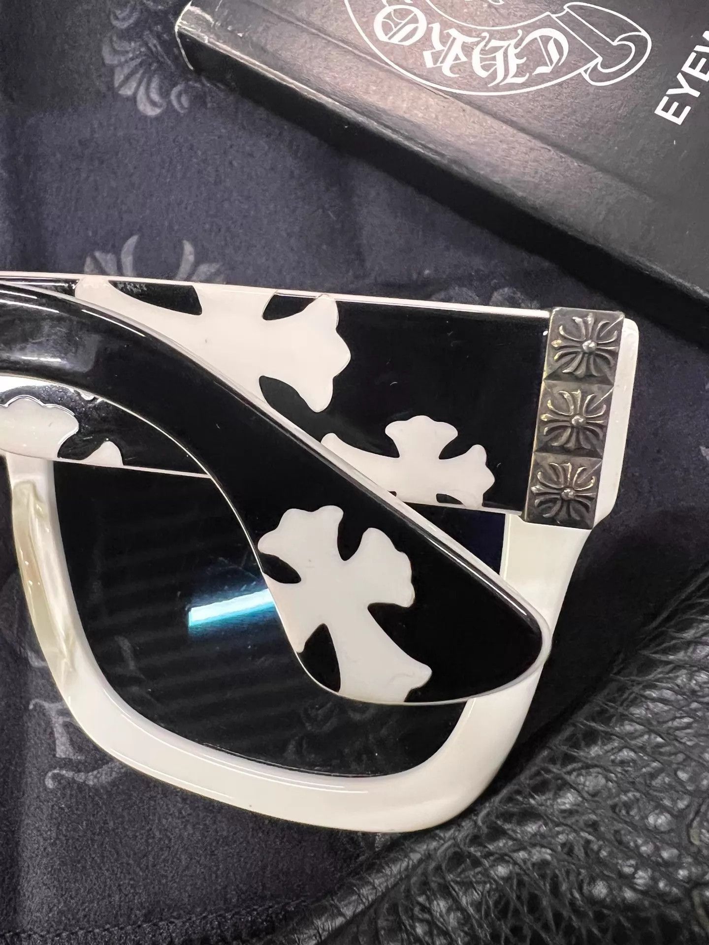 Chrome Hearts Multi-Color Patterned Square Sunglasses Size ONE SIZE - 3 Thumbnail