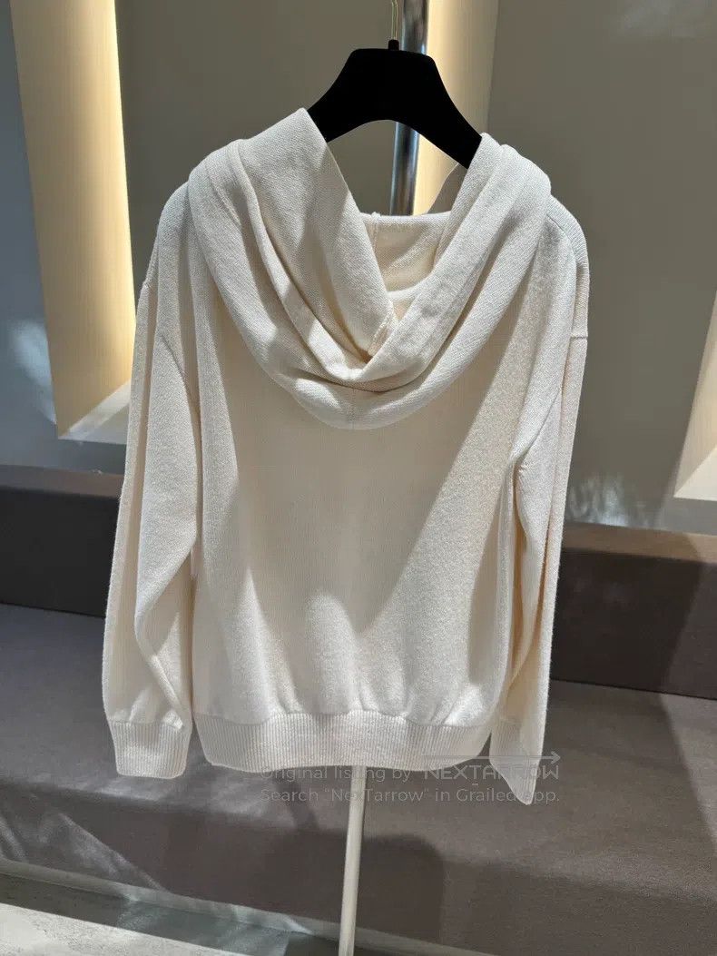 Chanel Chanel Cruise show white cashmere hooded sweater top sweat Size XXS / US 00 / IT 34 - 6 Thumbnail
