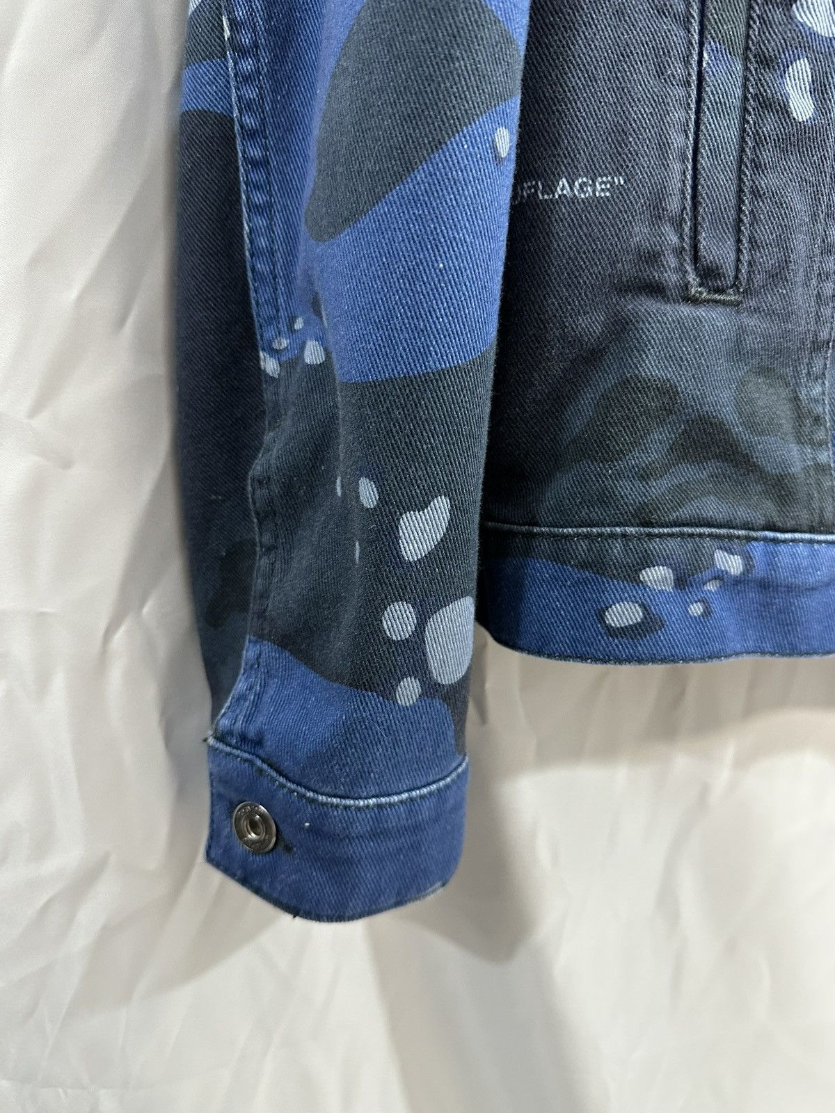 Off-White Off whote camo denim jacket Size US M / EU 48-50 / 2 - 7 Thumbnail