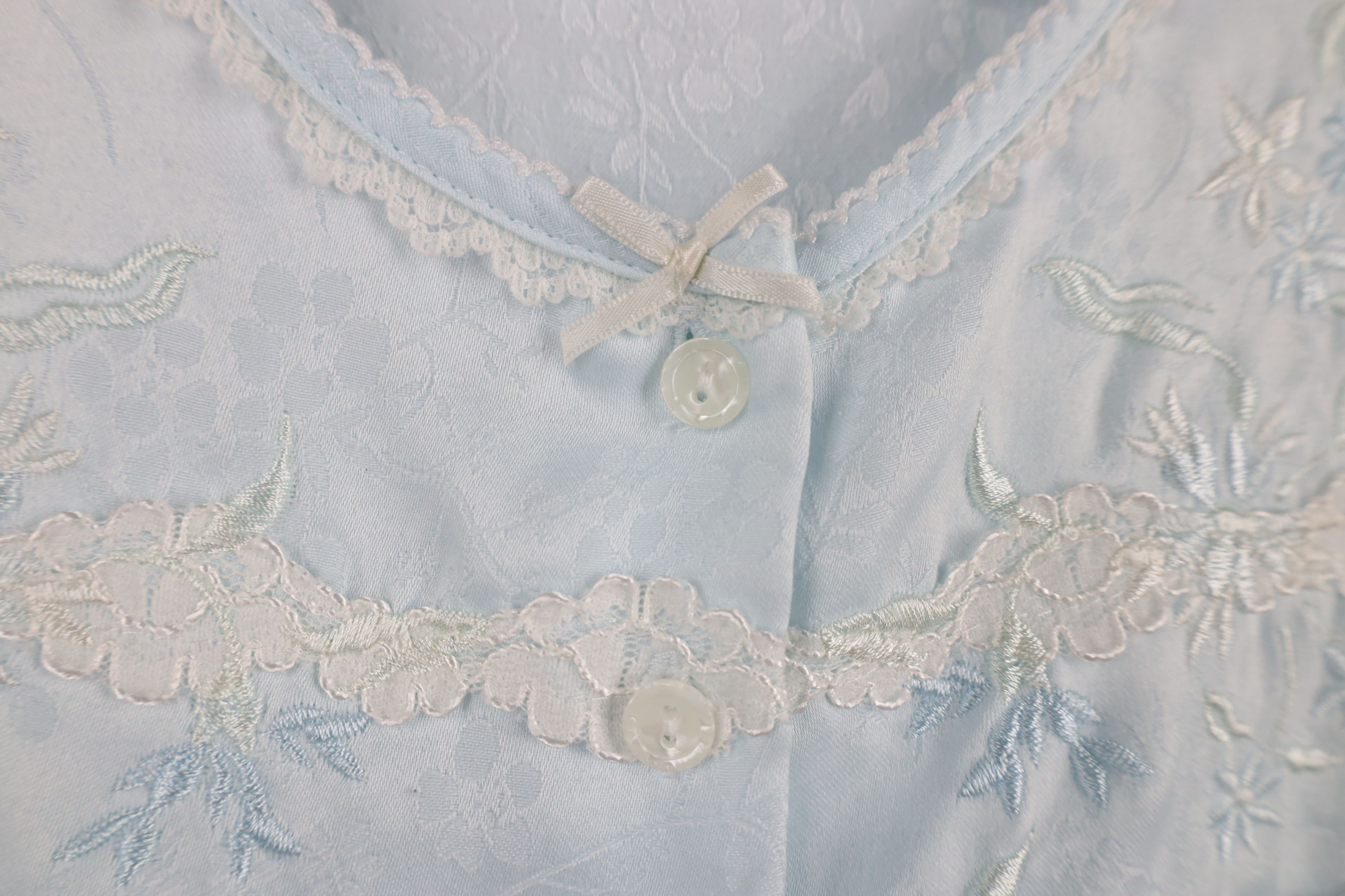 Vintage Vintage 90s Miss Elaine Lace Knit Night Gown Sleep Shirt Size S / US 4 / IT 40 - 5 Thumbnail