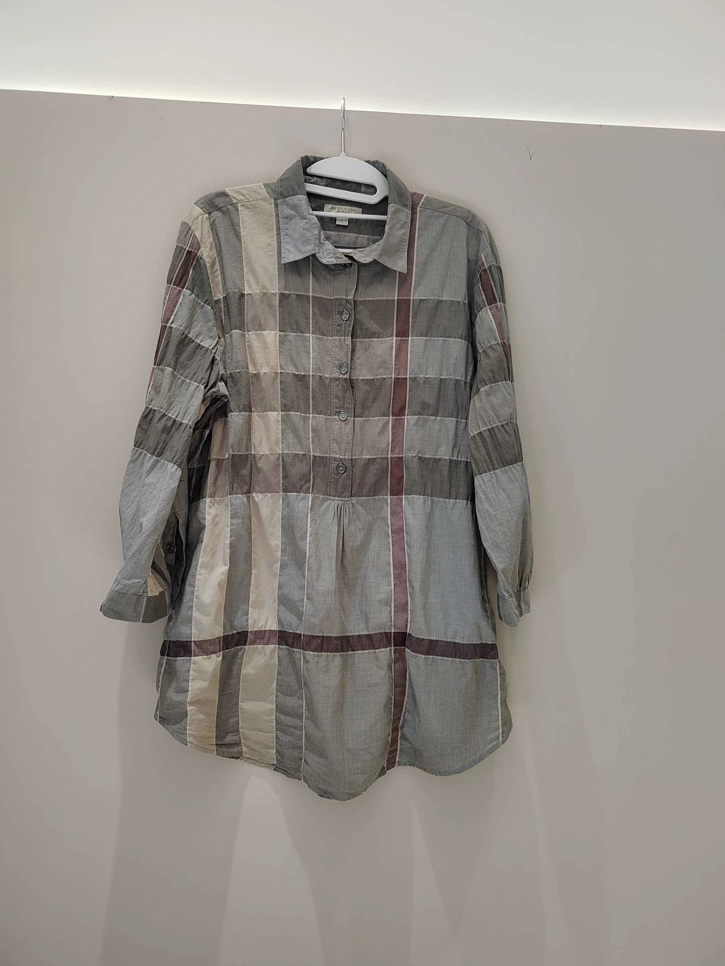 Burberry Women's Plaid Shirt - dmc