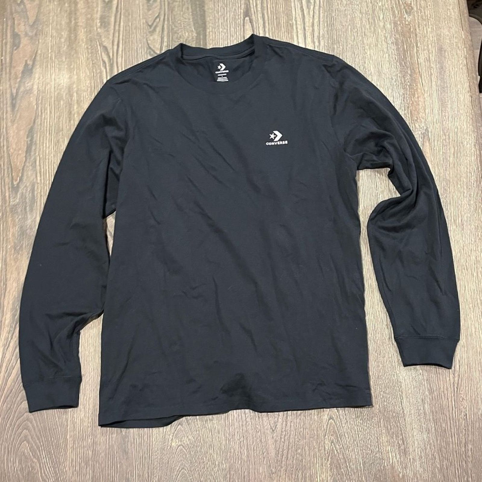 Converse NWOT Converse Star Chevron Long Sleeve T-Shirt Crewneck Sz L Size L / US 10 / IT 46 - 1 Thumbnail