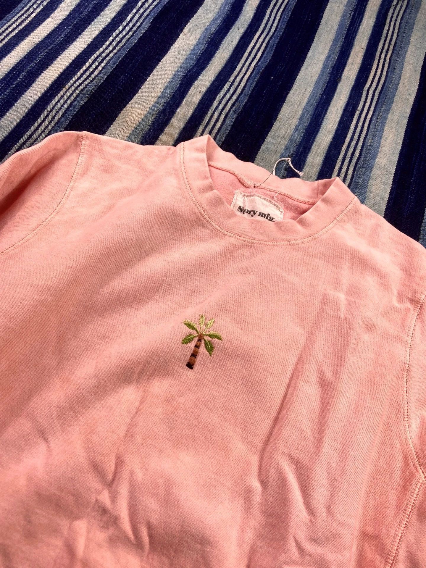 Story Mfg. Story mfg. crew sweat madder dyed hand-embroidered unisex S Size US S / EU 44-46 / 1 - 4 Thumbnail