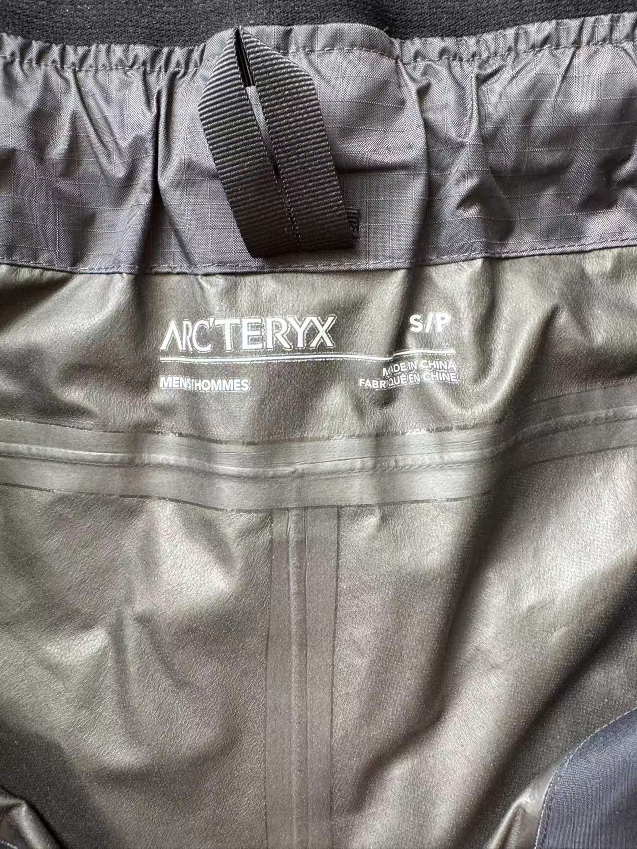 Arc'teryx Arc'teryx Zeta SL Pants Very good condition Size S Size US 30 / EU 46 - 10 Thumbnail