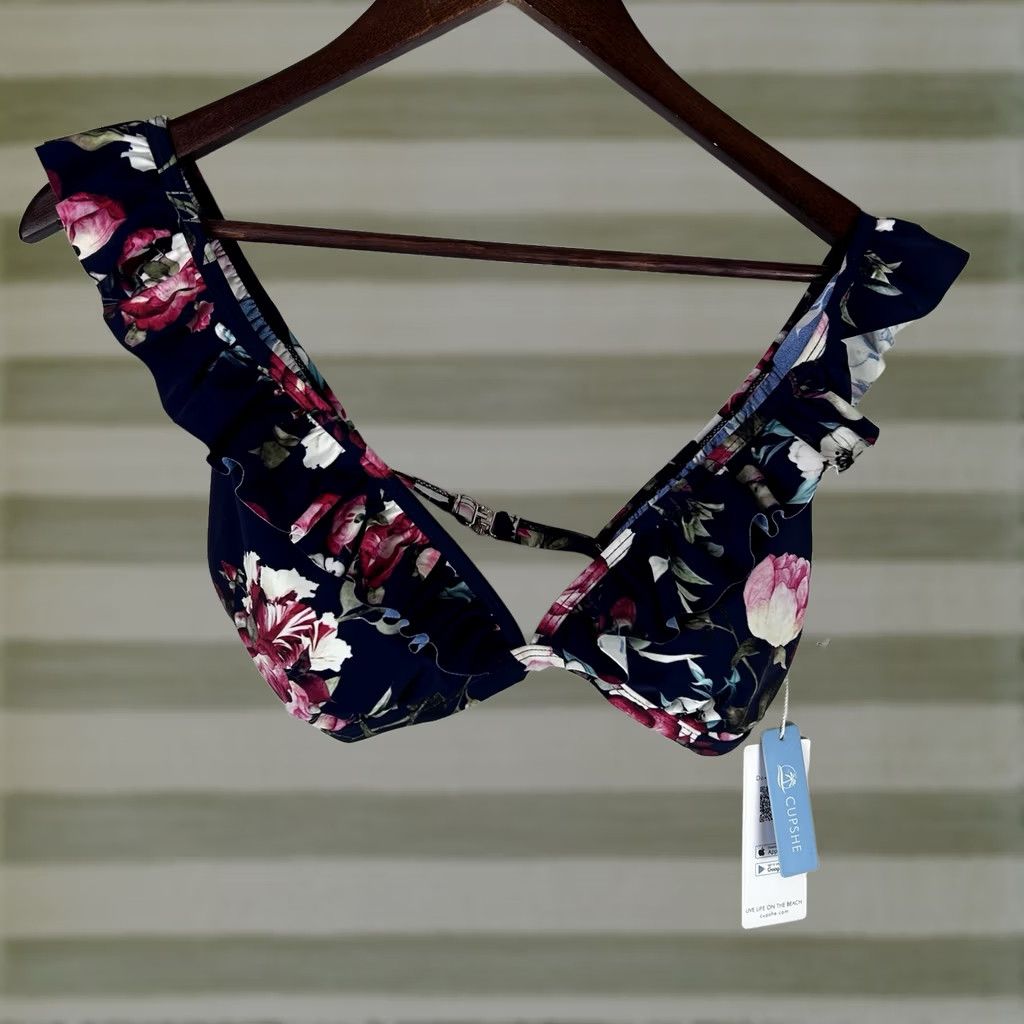 Vintage Cupshe Bikini Top Blue Navy Floral Ruffle M Size M / US 6-8 / IT 42-44 - 1 Thumbnail