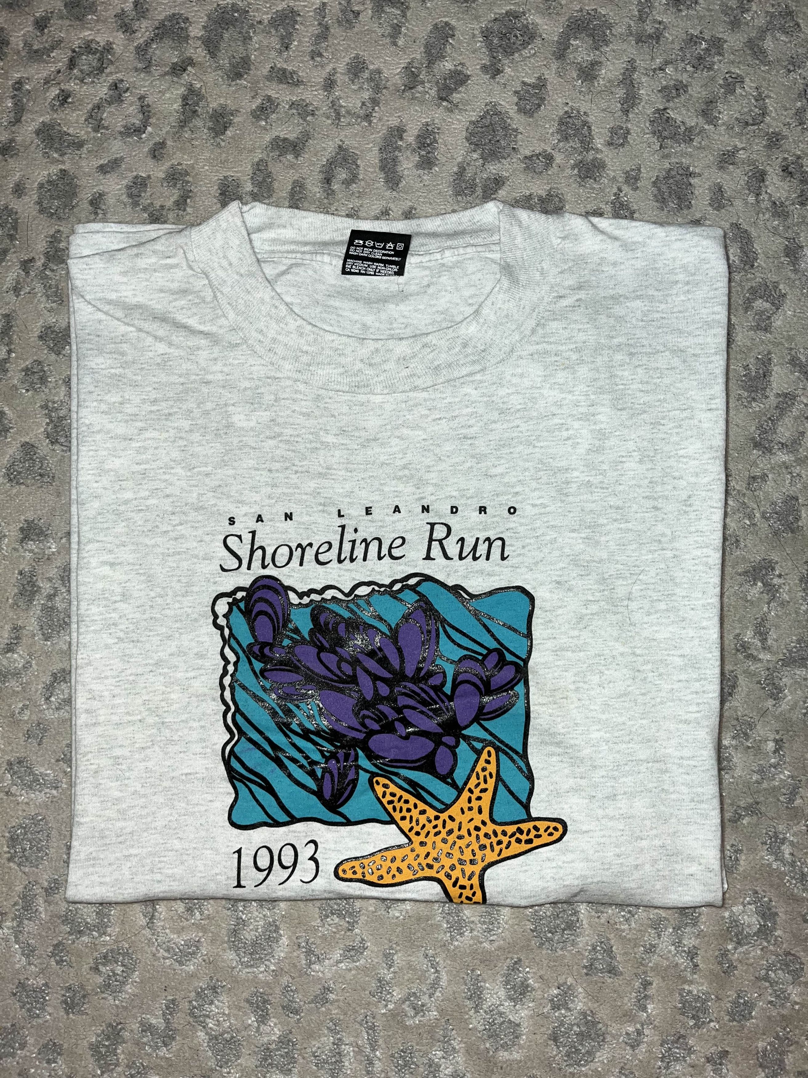Vintage 90s Single Stitch 1993 Shoreline Run Tee Size US XL / EU 56 / 4 - 1 Thumbnail