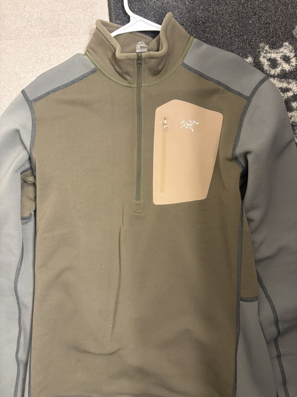 Arc'teryx Arcteryx Quarter zip limited edition colorway Size US L / EU 52-54 / 3 - 1 Thumbnail