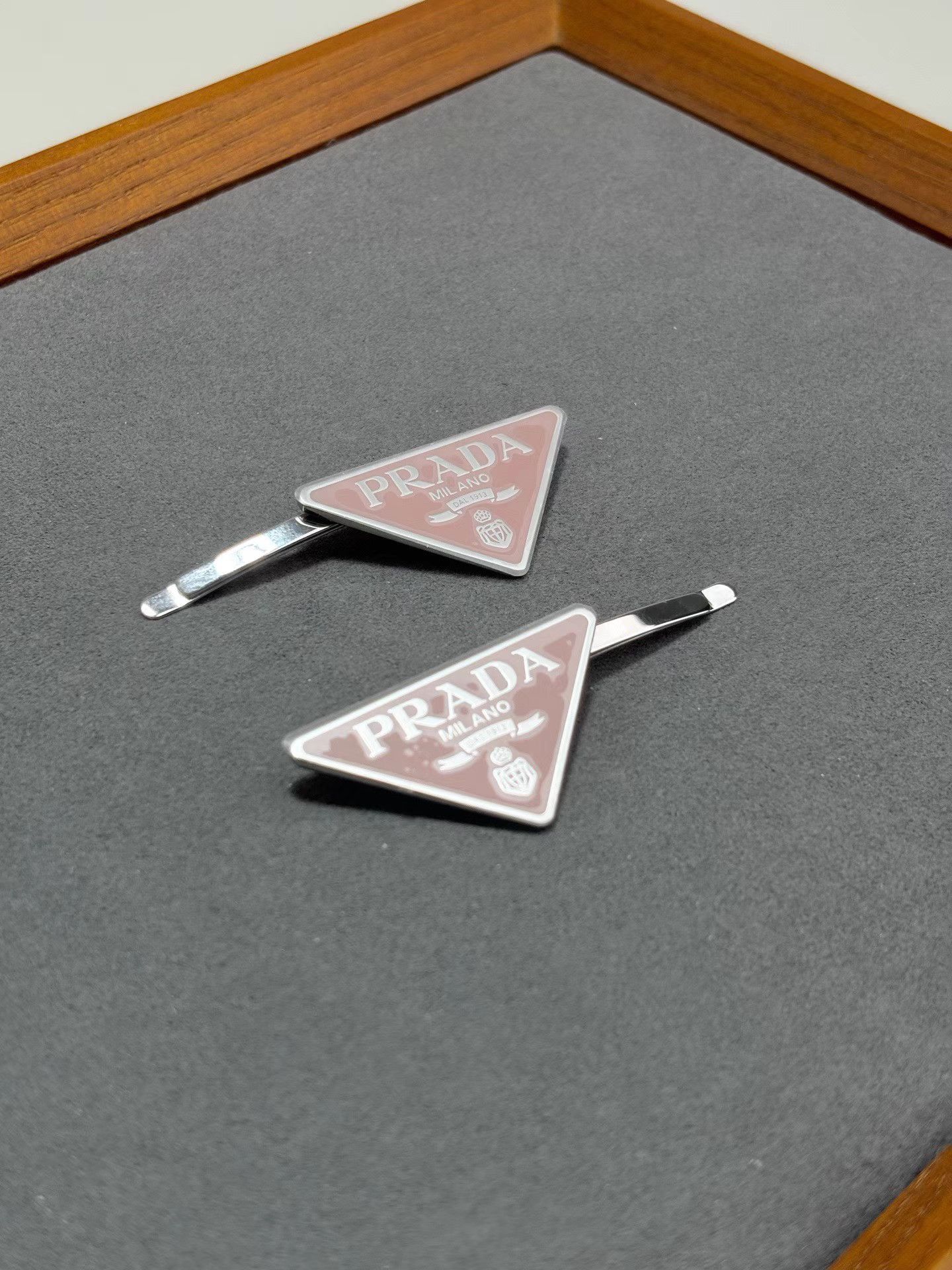 Prada PRADA Triangle Logo Hair Clip K1 Size ONE SIZE - 2 Thumbnail