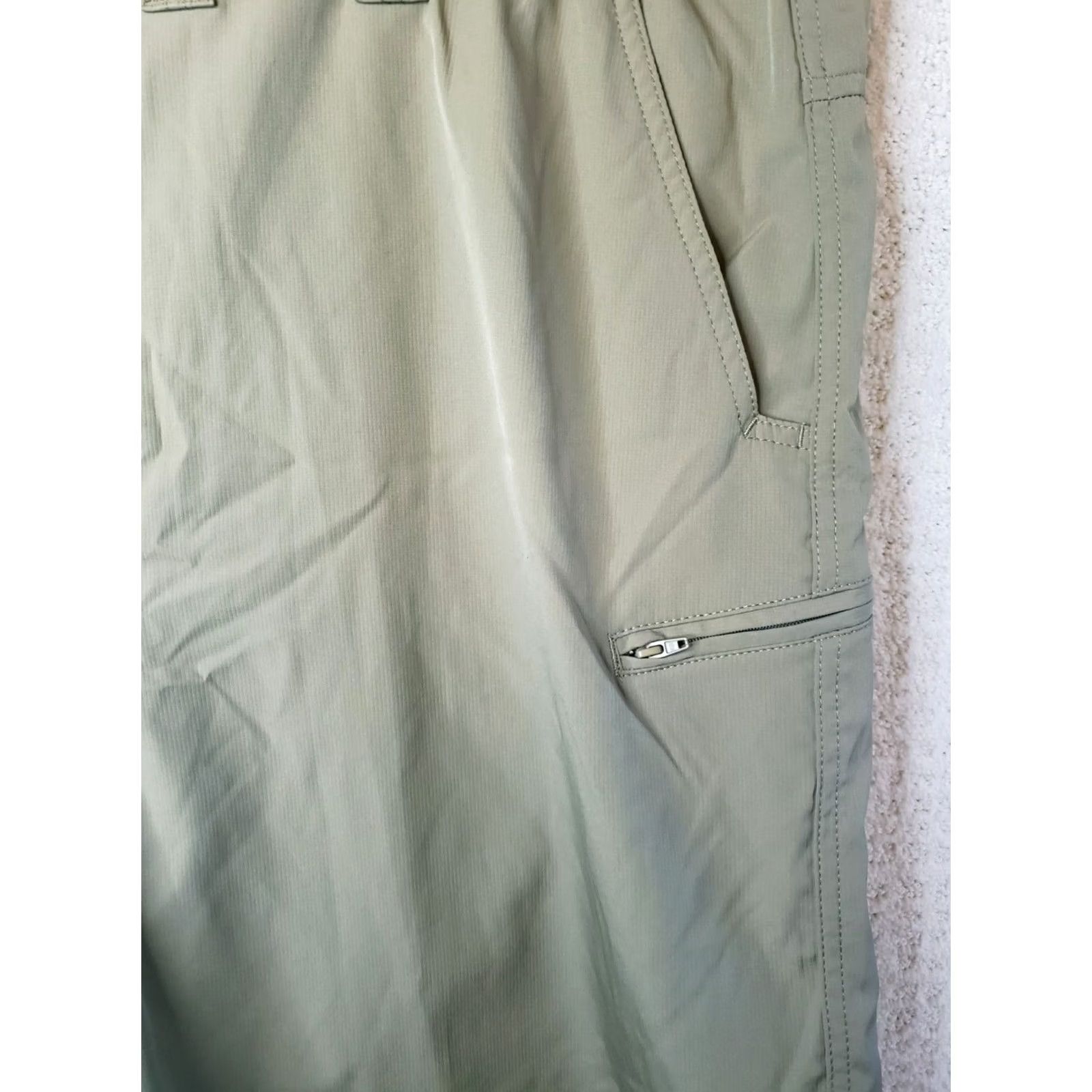 Wrangler Wrangler Outdoor Hiking Shorts Men's 44 Tan Khaki Elastic Waist Polyester NWOT! Size US 44 / EU 60 - 4 Thumbnail