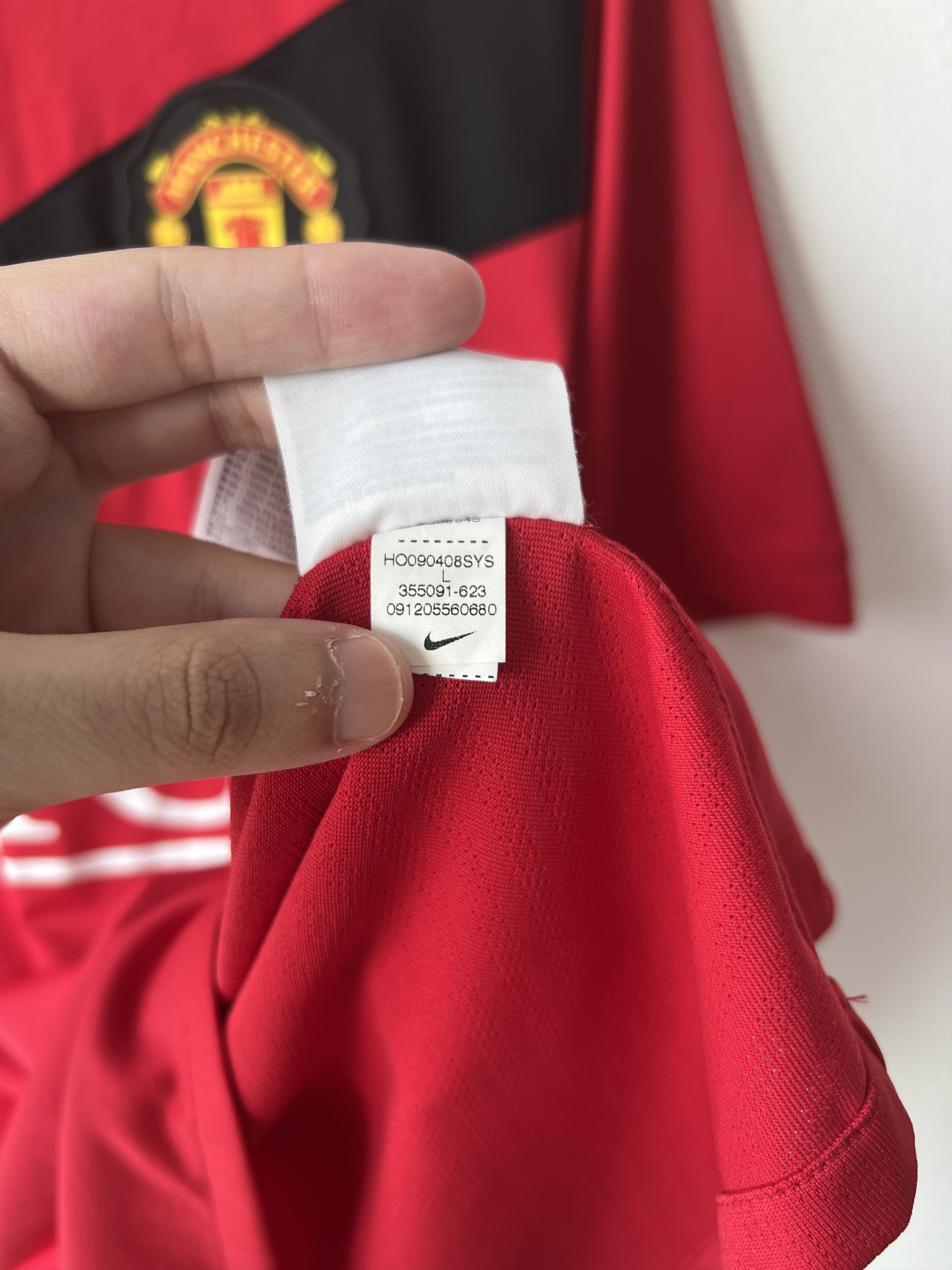 Nike (L) Manchester United 2009-10 Home Kit Rooney #10 Size US L / EU 52-54 / 3 - 4 Thumbnail