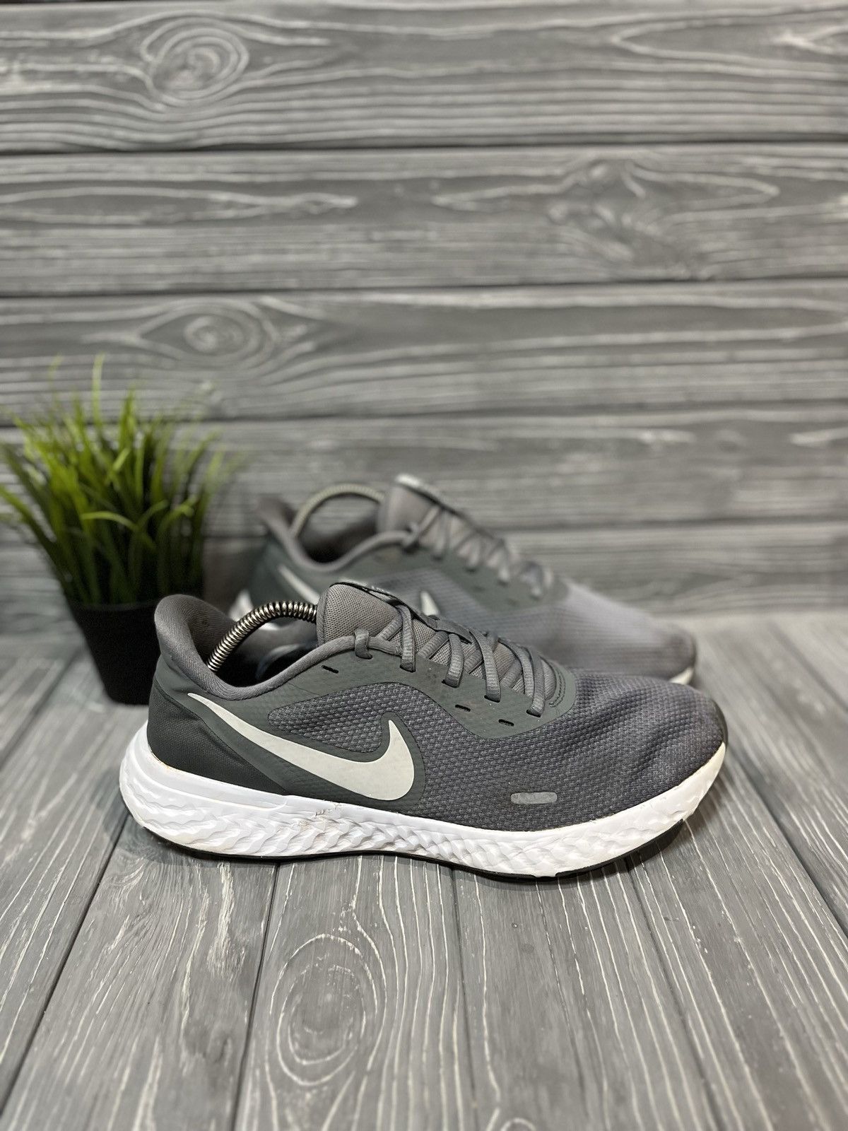 Nike Nike Revolution 5 Men's Sports Shoes 😍 Size US 11 / EU 44 - 1 Thumbnail