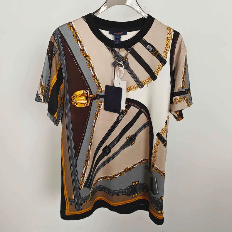 Louis Vuitton Louis Vuitton Brown coffee printed chain short sleeves Size US L / EU 52-54 / 3 - 1 Thumbnail