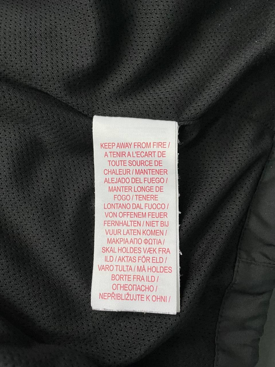 Vintage Vintage Nike Manchester United soccer jacket size L rare DHL Size US S / EU 44-46 / 1 - 6 Thumbnail