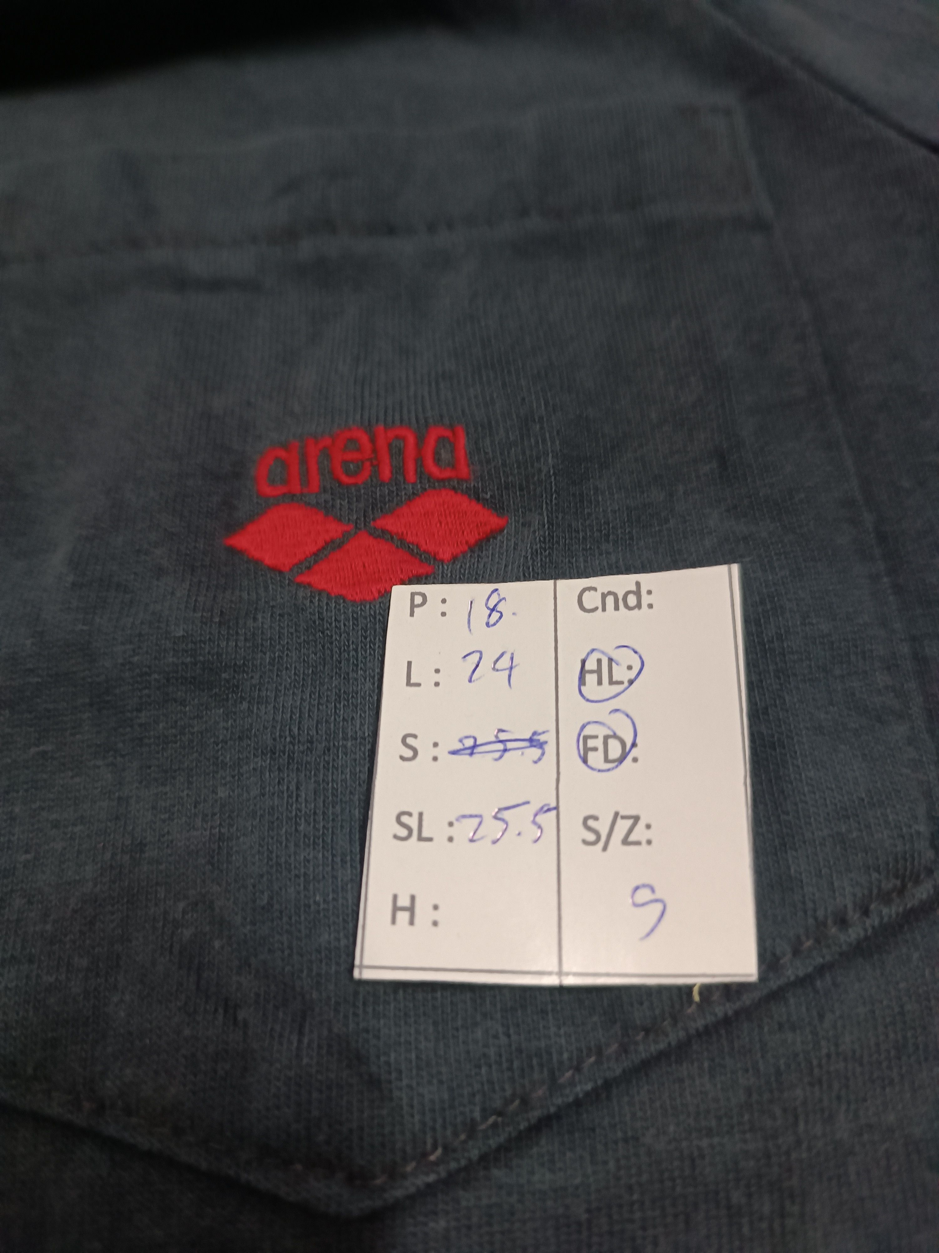Other THRASHED FADED VINTAGE Y2K ARENA SPORTSWEAR STYLE KMIRII LGB Size US S / EU 44-46 / 1 - 18 Thumbnail