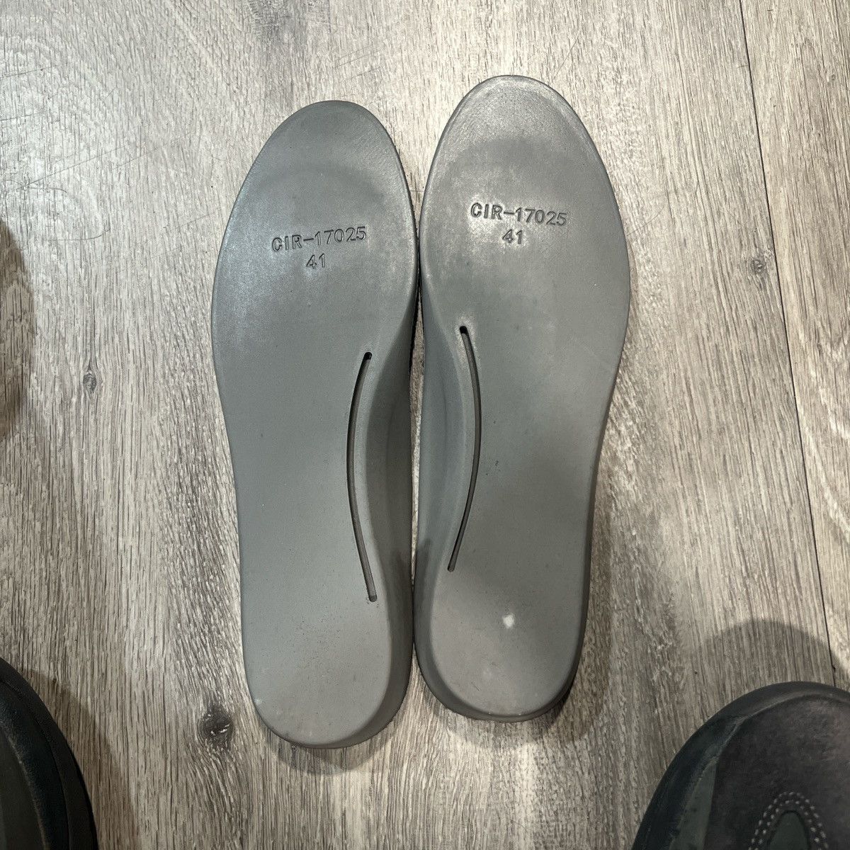Yeezy 2018 Yeezy Season 6 Desert Boot 'Graphite' Size US 8 / EU 41 - 5 Thumbnail