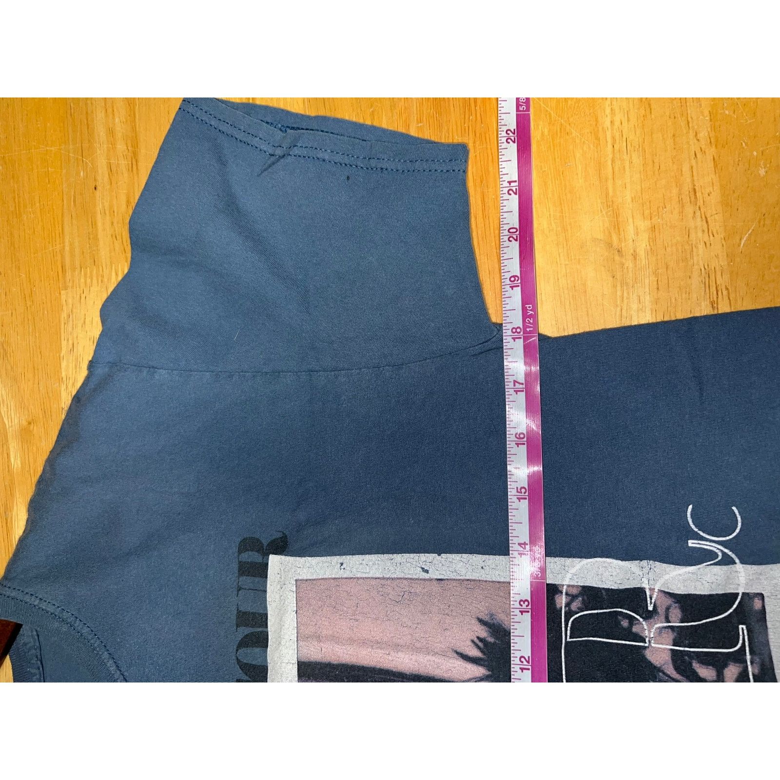 Band Tees I Used to Know Her Tour Shirt H.E.R. Graphic Blue Tee Medium Size US M / EU 48-50 / 2 - 7 Thumbnail