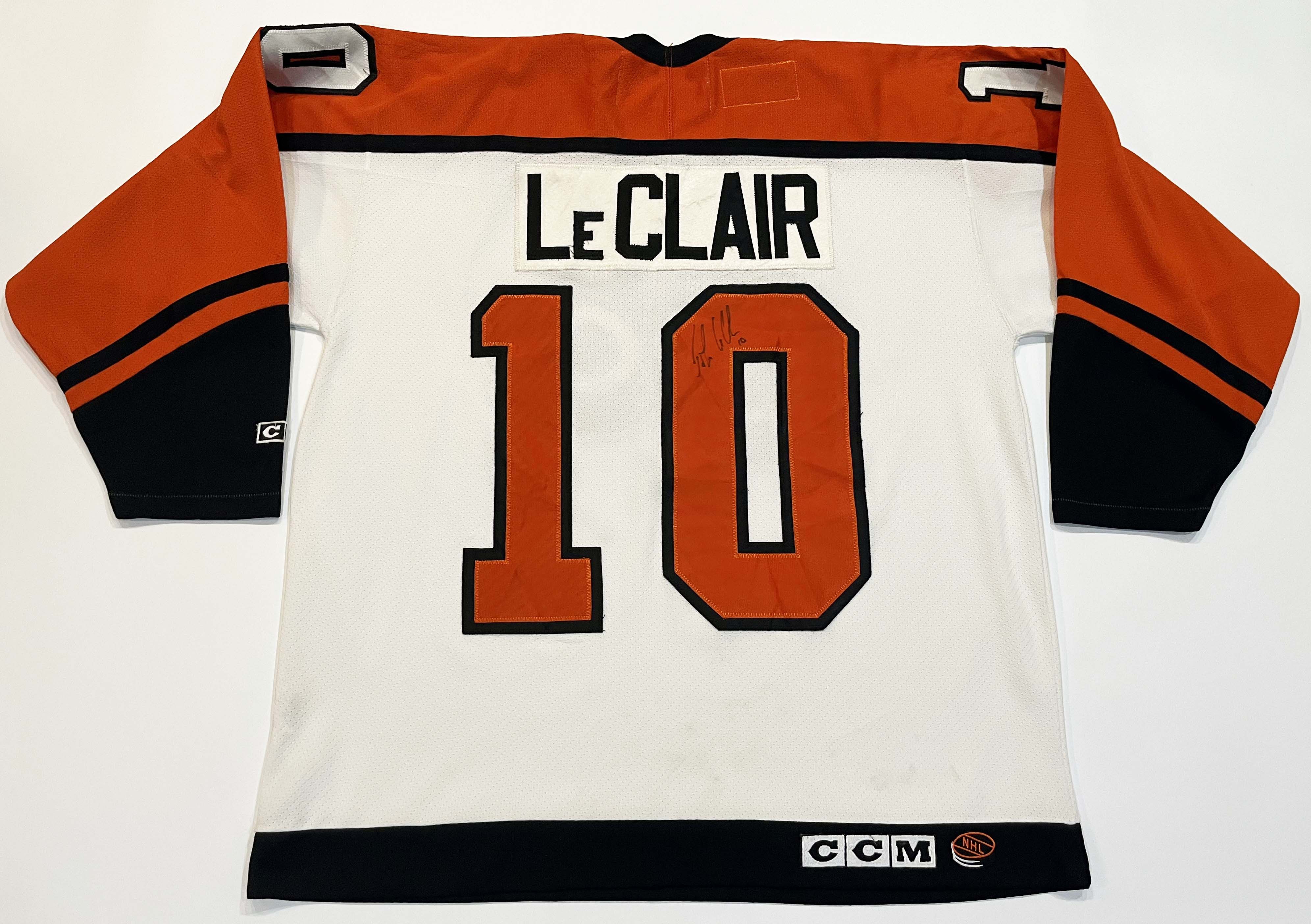 Ccm × NHL CCM Philadelphia Flyers LeCLAIR #10 NHL Hockey Jersey Size US XL / EU 56 / 4 - 1 Thumbnail