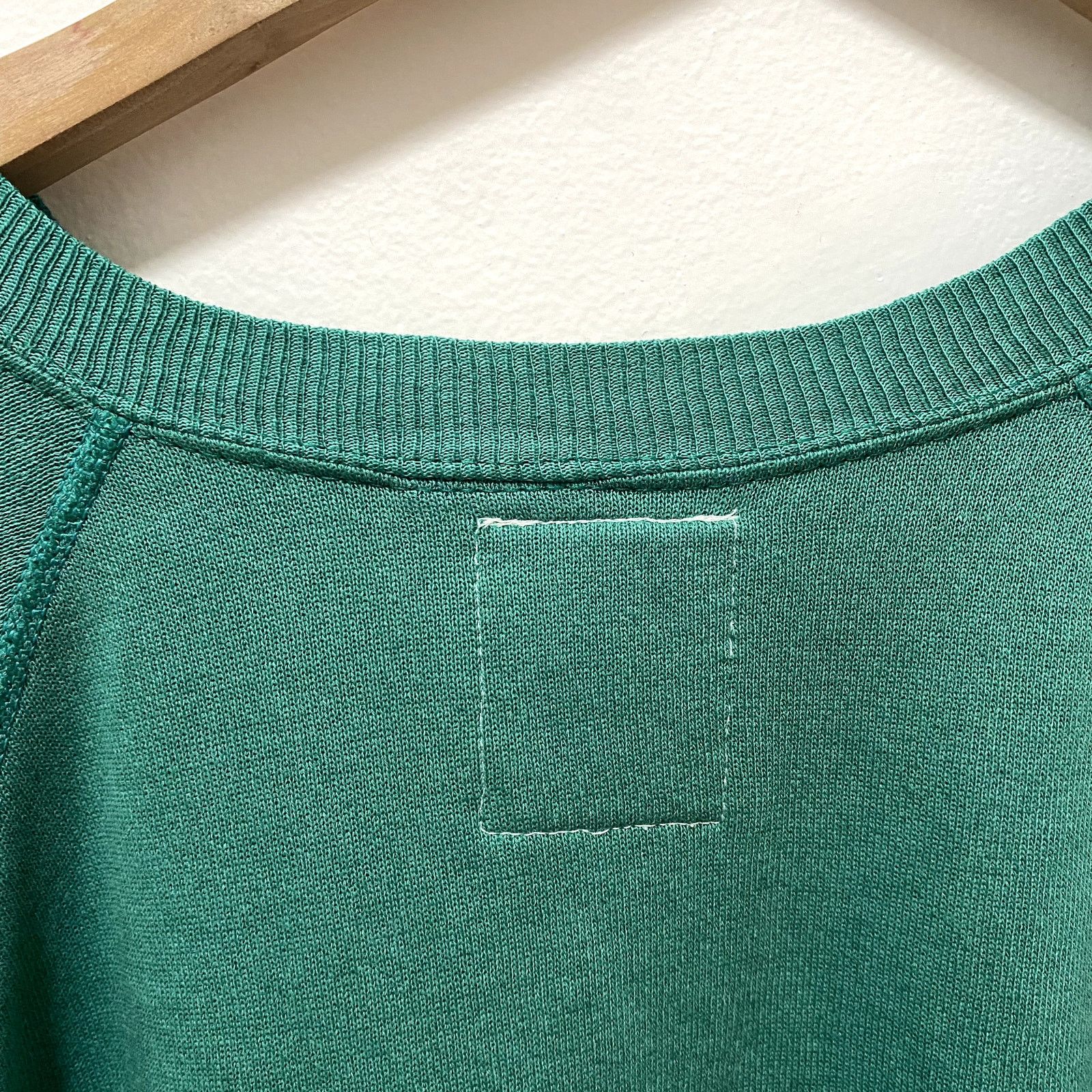Vintage Vintage Rockaway Beach Felt Letter Surf Crewneck Sweatshirt Size US L / EU 52-54 / 3 - 5 Thumbnail