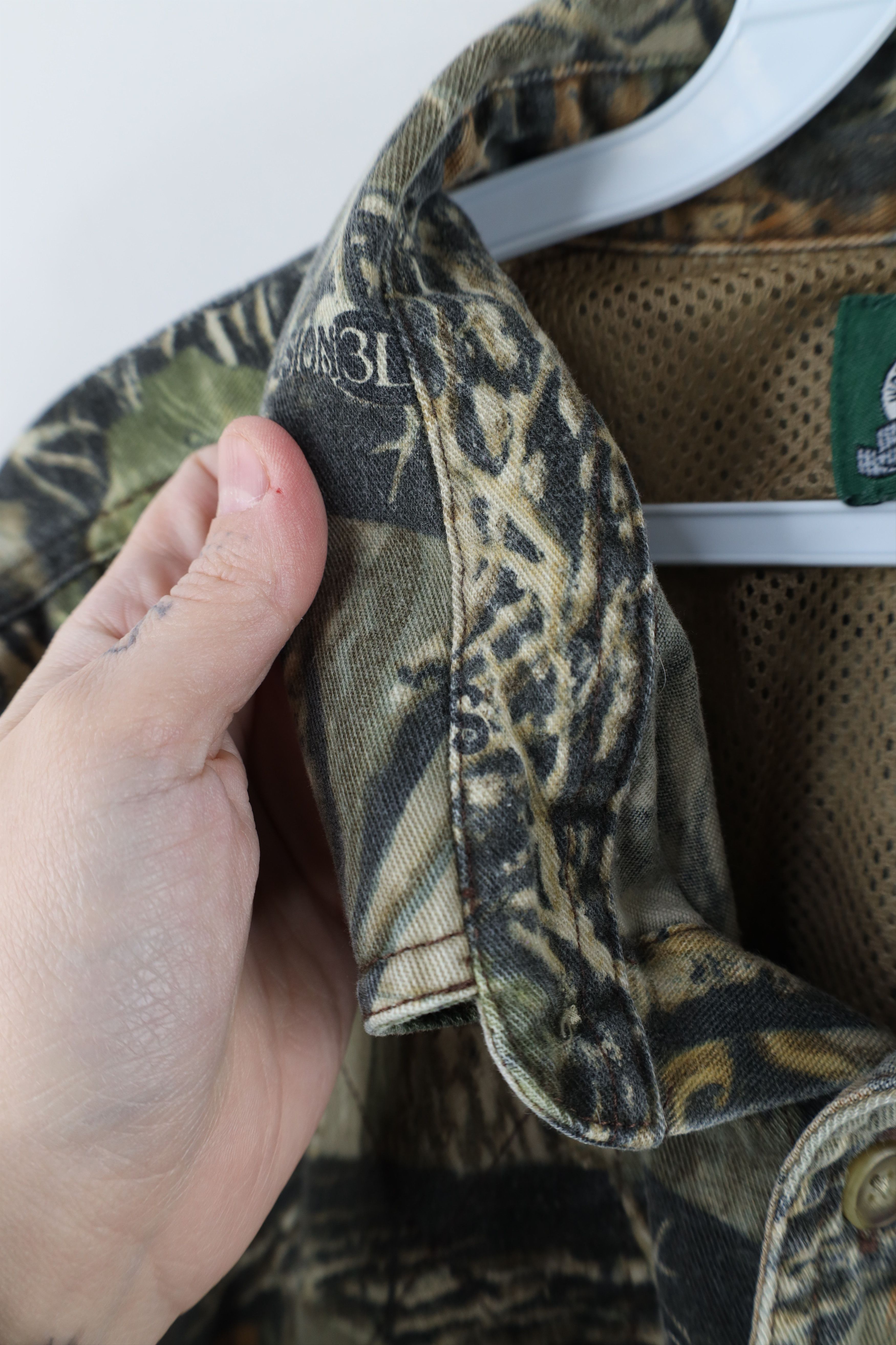 Cabelas × Vintage Vintage Cabelas Seclusion Camouflage Shooting Button Shirt Size US XXL / EU 58 / 5 - 9 Thumbnail