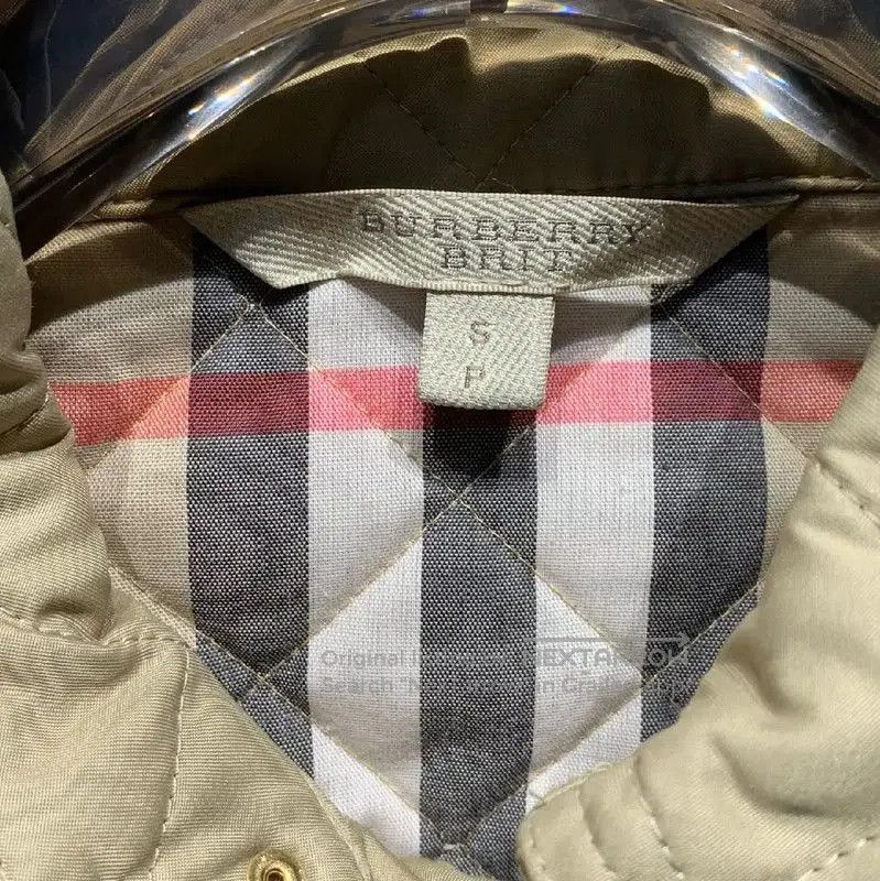 Burberry Burberry Khaki Cotton Women's Quilted Jacket. Size S / US 4 / IT 40 - 4 Thumbnail
