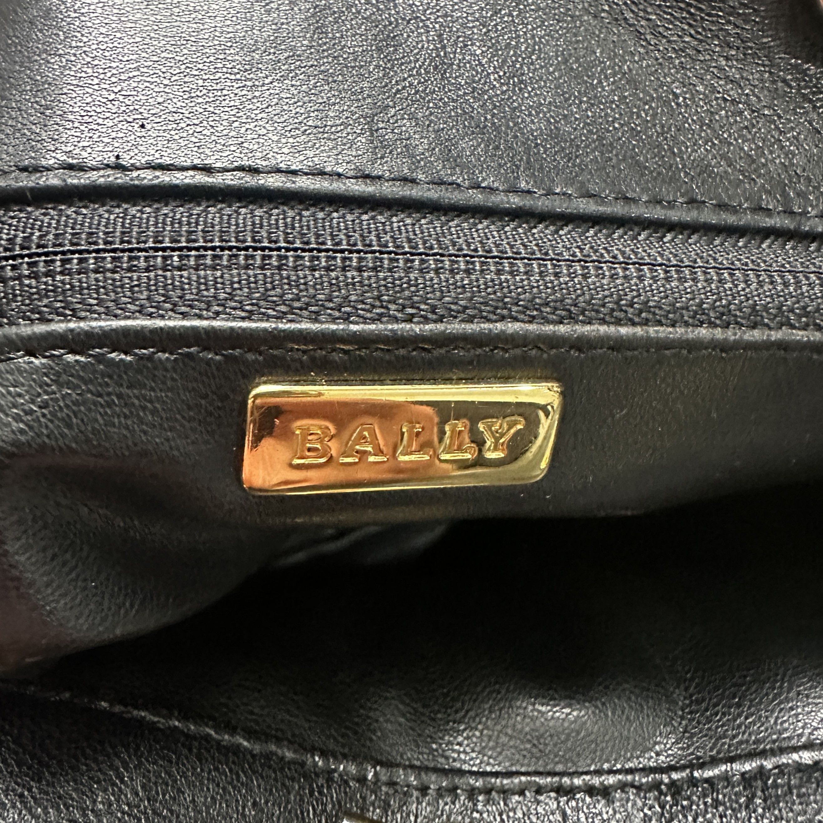 Bally BALLY Women's Bucket Bag Backpack Made In Switzerland Size ONE SIZE - 14 Thumbnail