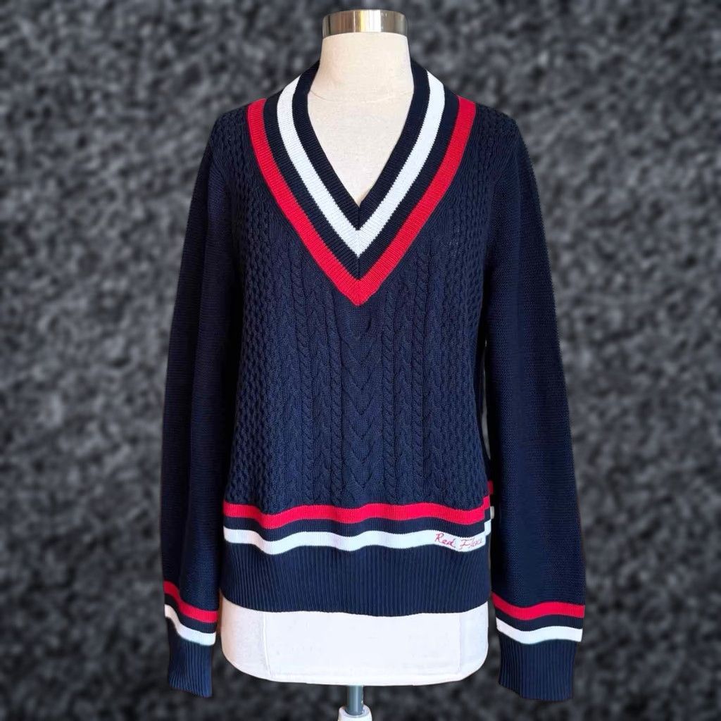 Brooks Brothers Brooks Brothers Red Fleece Sweater Women's XL Cable-Knit V-Neck Pullover Navy Size XL / US 12-14 / IT 48-50 - 1 Thumbnail